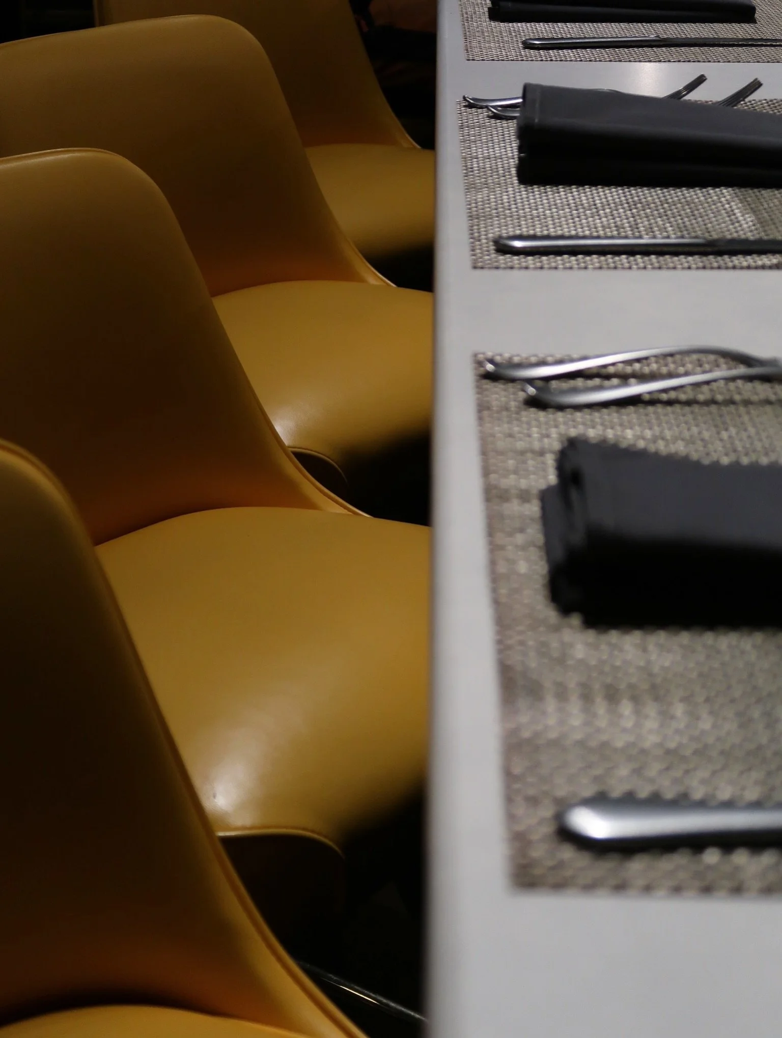 We&rsquo;re setting the bar&hellip; 😉

Request your reservations for the weekend and we&rsquo;ll see you soon!
www.stalksteakhouse.com/reservations
907-696-3311

[fine dining, steakhouse, fine dining restaurant, interior design, details, bar seating