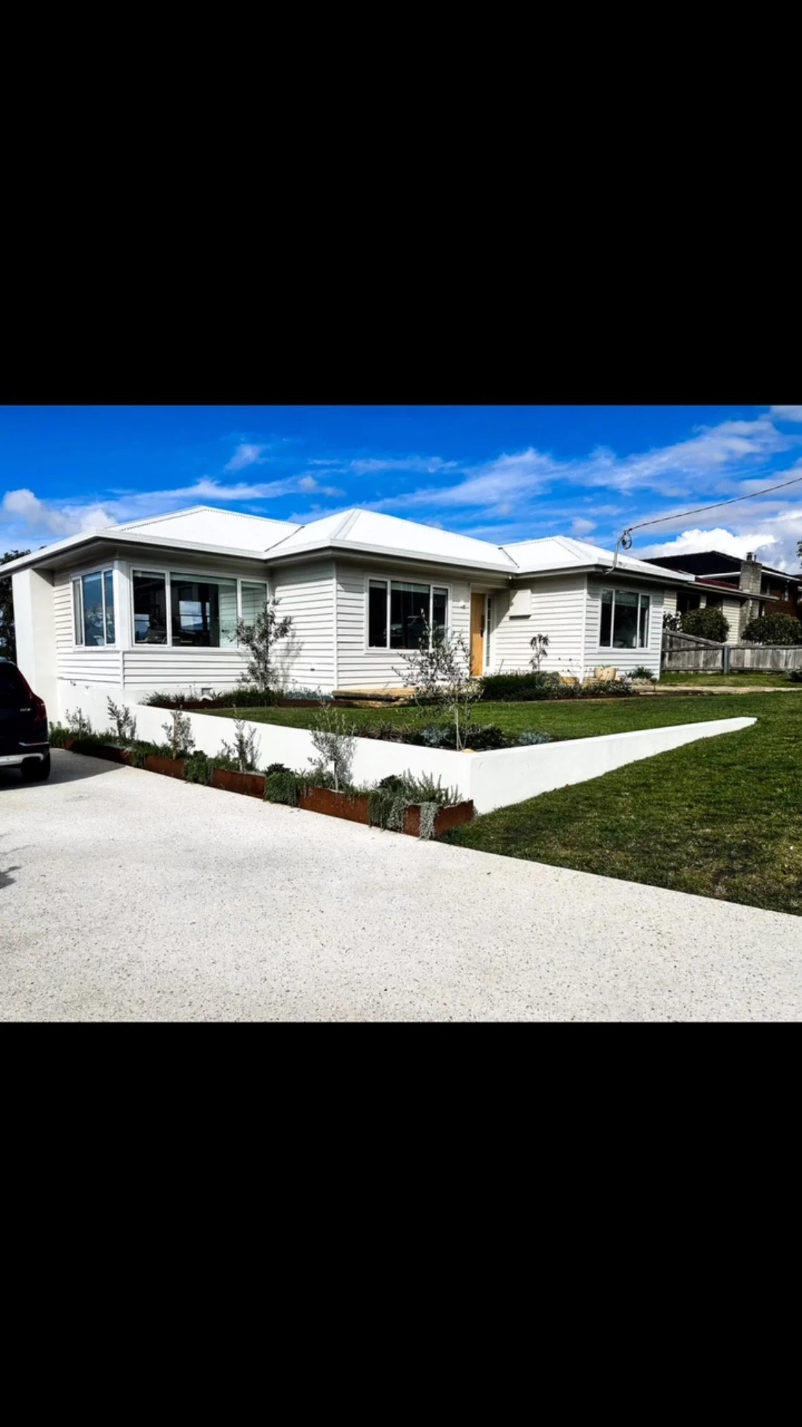 Who doesn’t love a before and after?
This one is close to home and a real work-in-progress passion project. Still plenty more to come, so stay tuned.
A special mention to @hobart_concrete_and_design for the elite exposed aggregate driveway