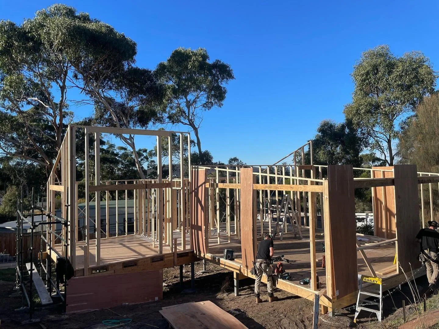 Give me a home among the gum trees… 🌿
Another stunning day in Dodges Ferry, made even better by bringing our client’s dream home to life.
#hammertimehomes
#hobartbuilders #tasbuilders