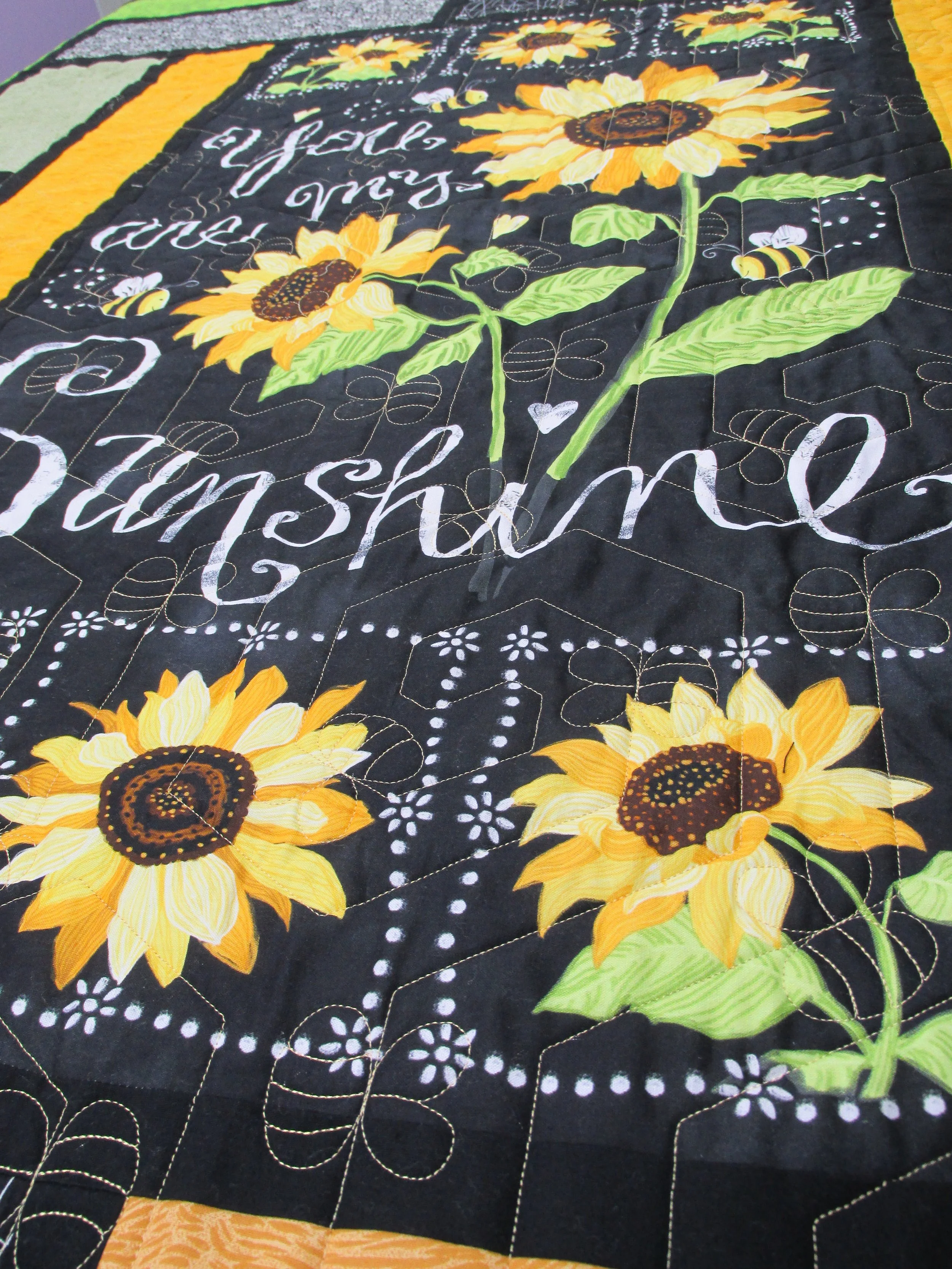 25-09-15 Bee My Sunshine