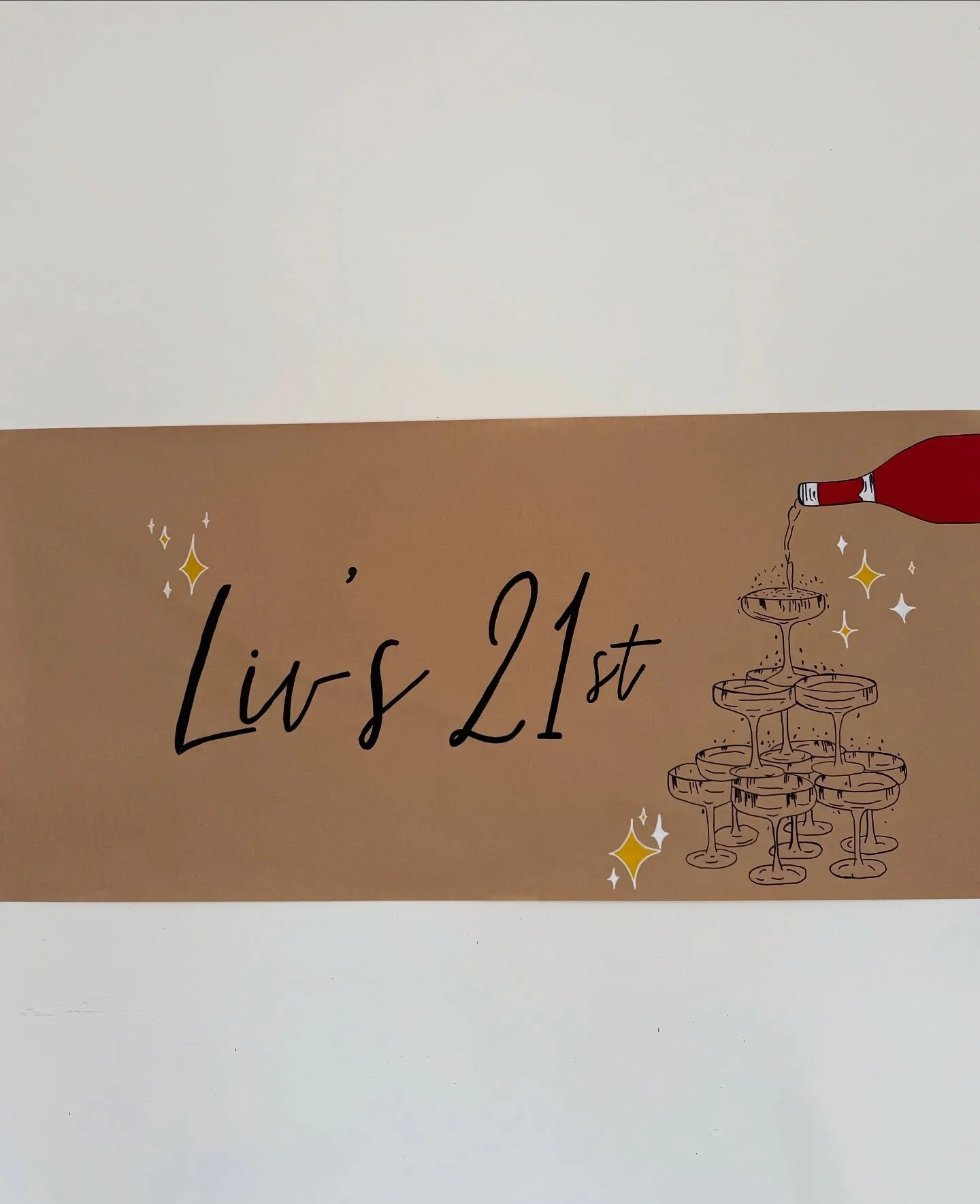 Loveeee the champagne tower for this banner!!🥂🥂