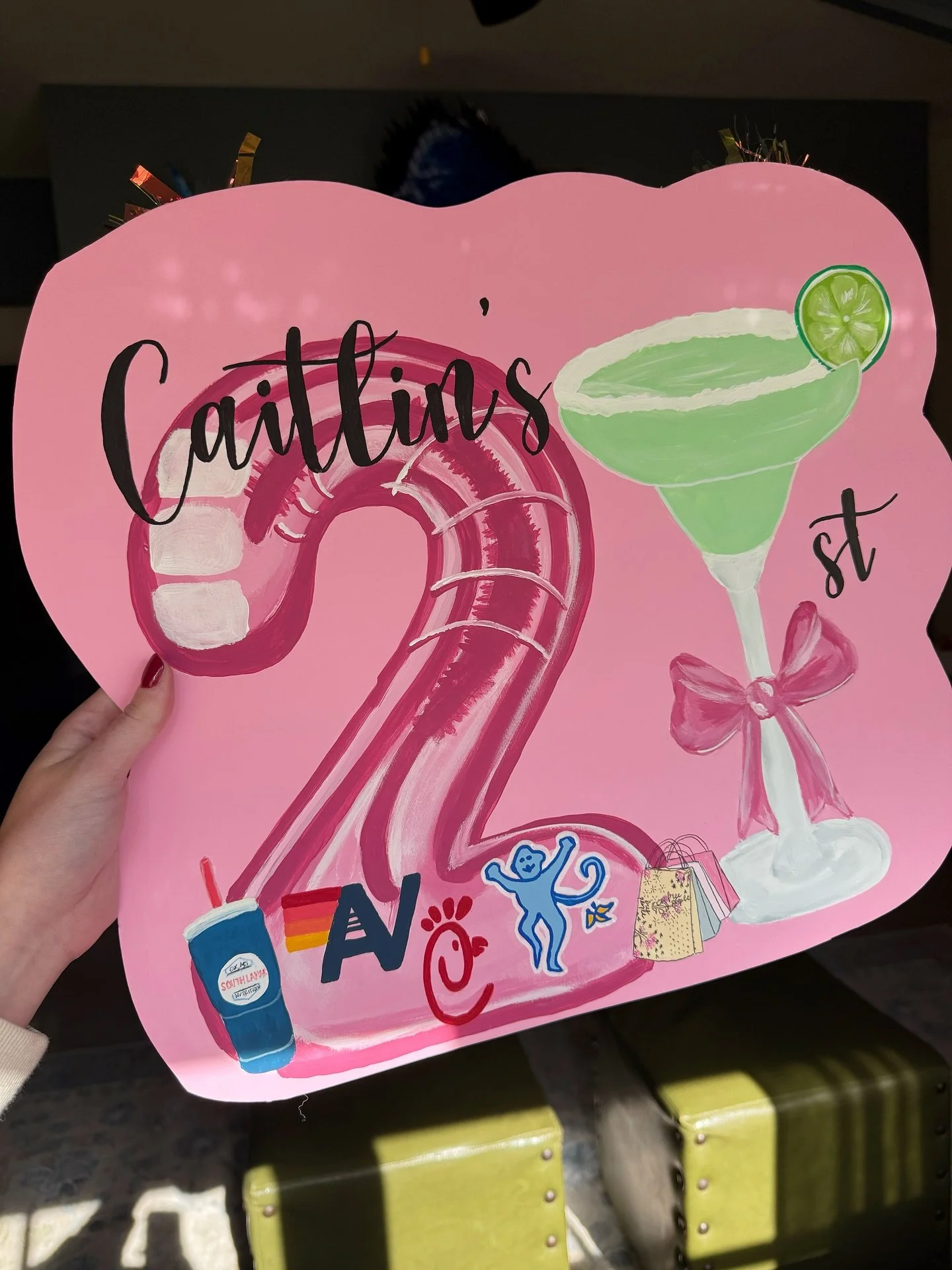 Love this one for @caitlin_giles12 !! Happy birthday! 💕

#21stbirthday #21stsign
#paintedsign #custom21sign #painting #birthdaysign #handpaintedsigns