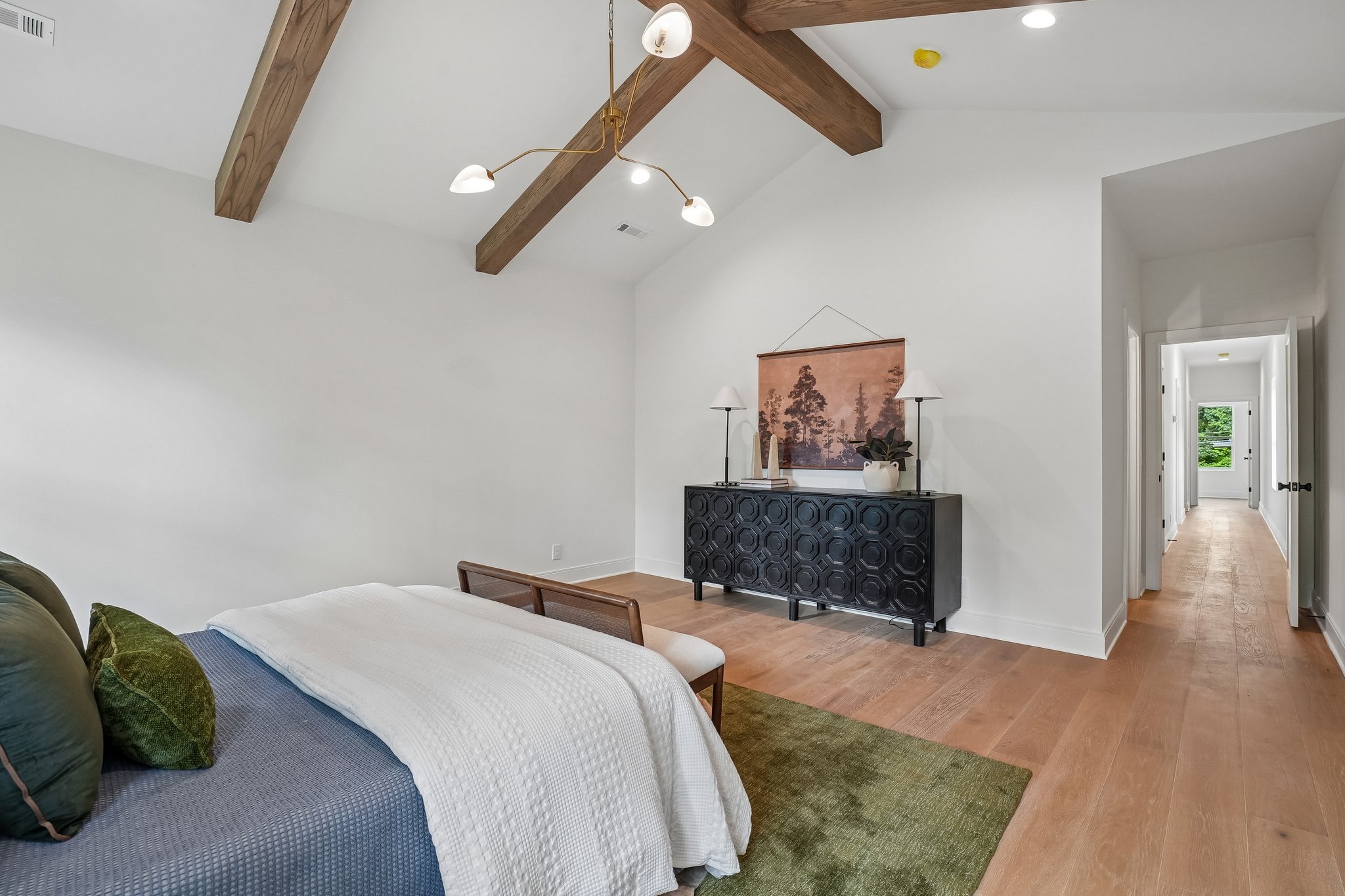 31-web-or-mls-Sultana Ave B-S0508-031.jpg