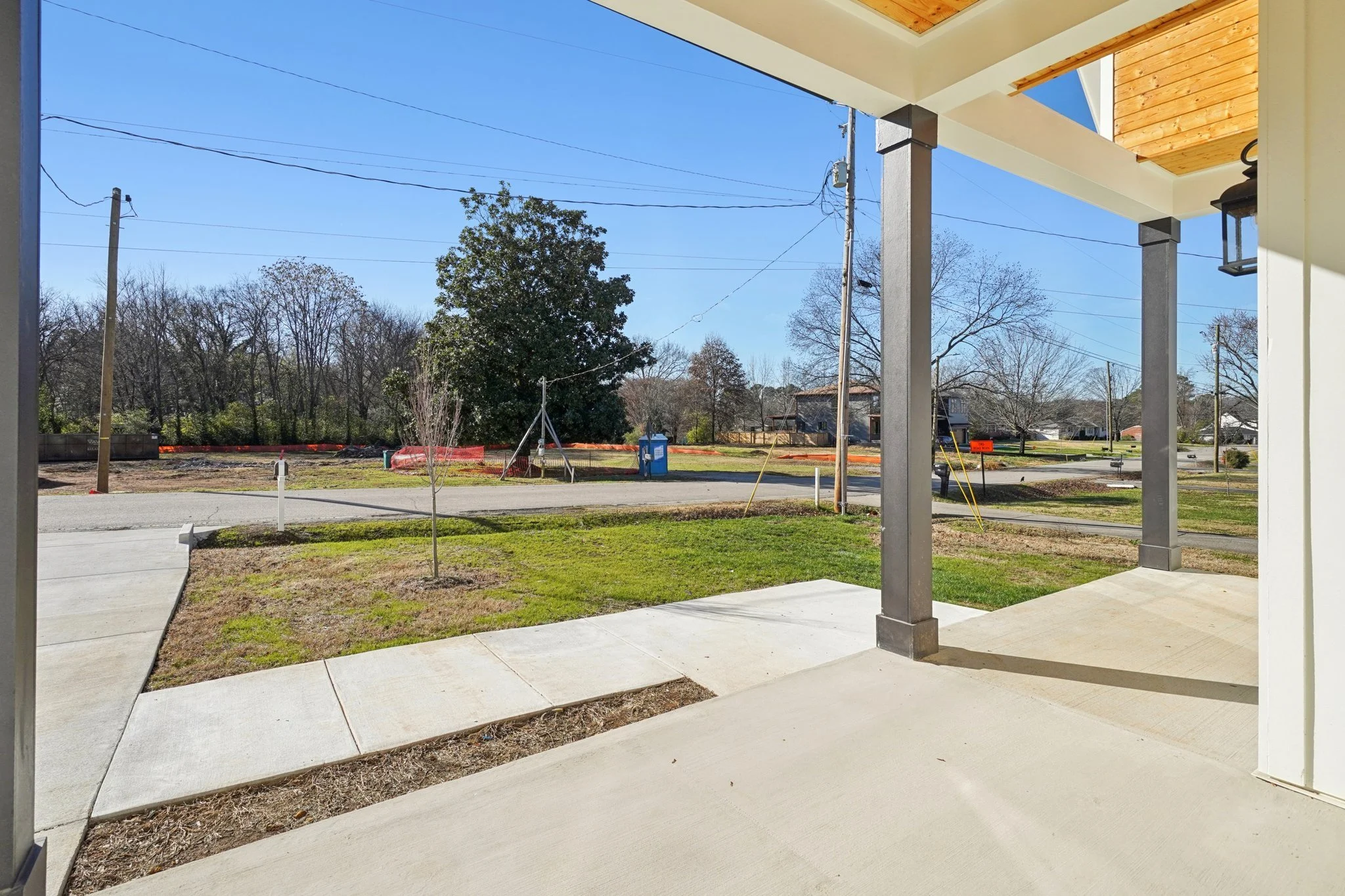 6-web-or-mls-Watsonwood Dr-S2711-004.jpg