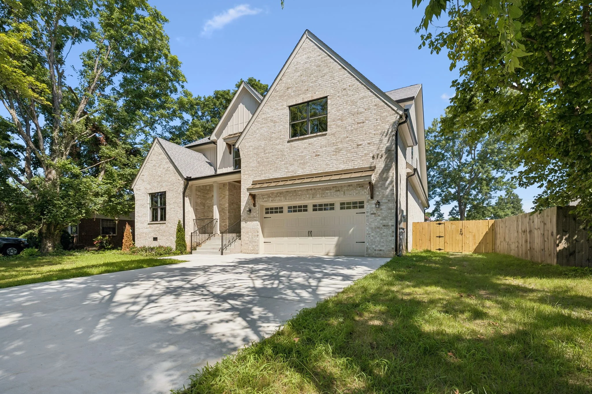 2-513 Crosswood Ct - 003.jpg