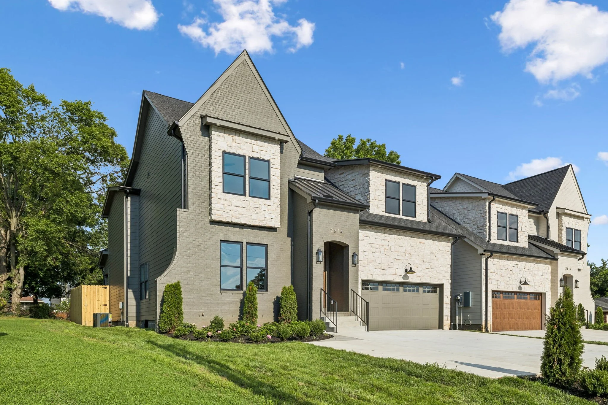 5-2812 Harriette Ct - 005.jpg