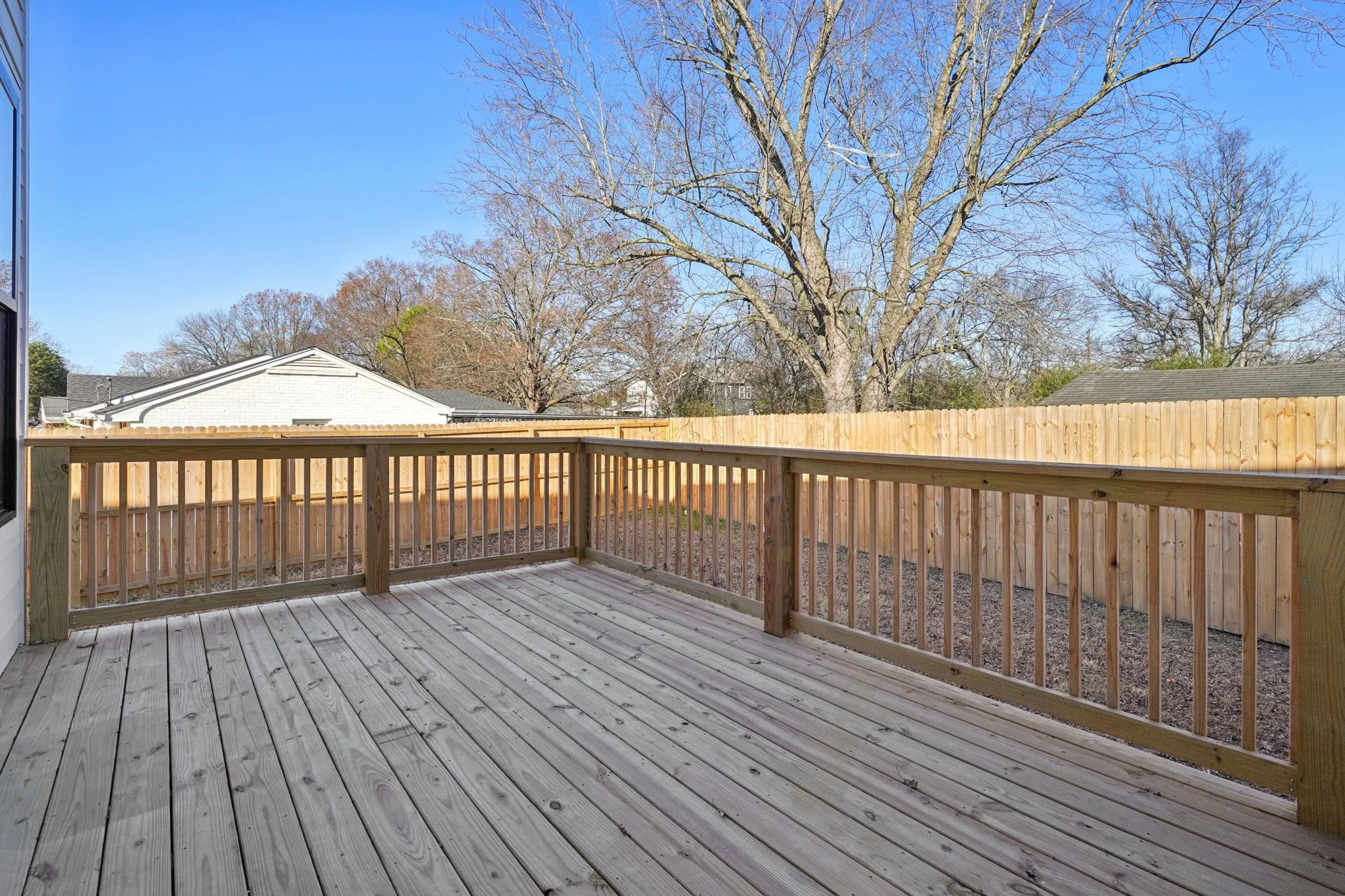 55-web-or-mls-Watsonwood Dr-S2711-053.jpg
