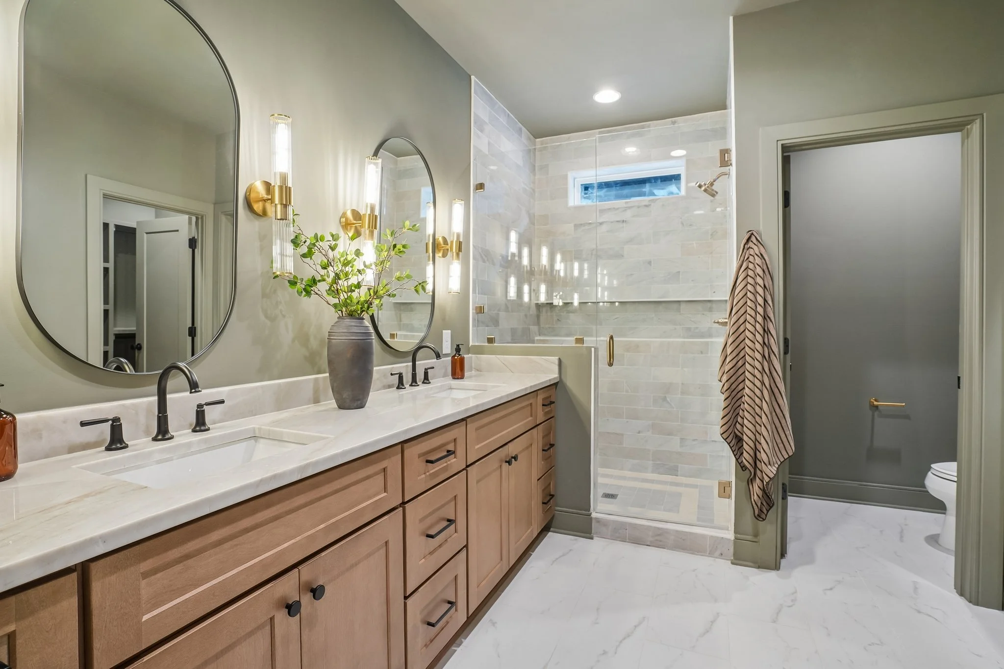 25-web-or-mls-Sultana Ave B-S0508-025.jpg
