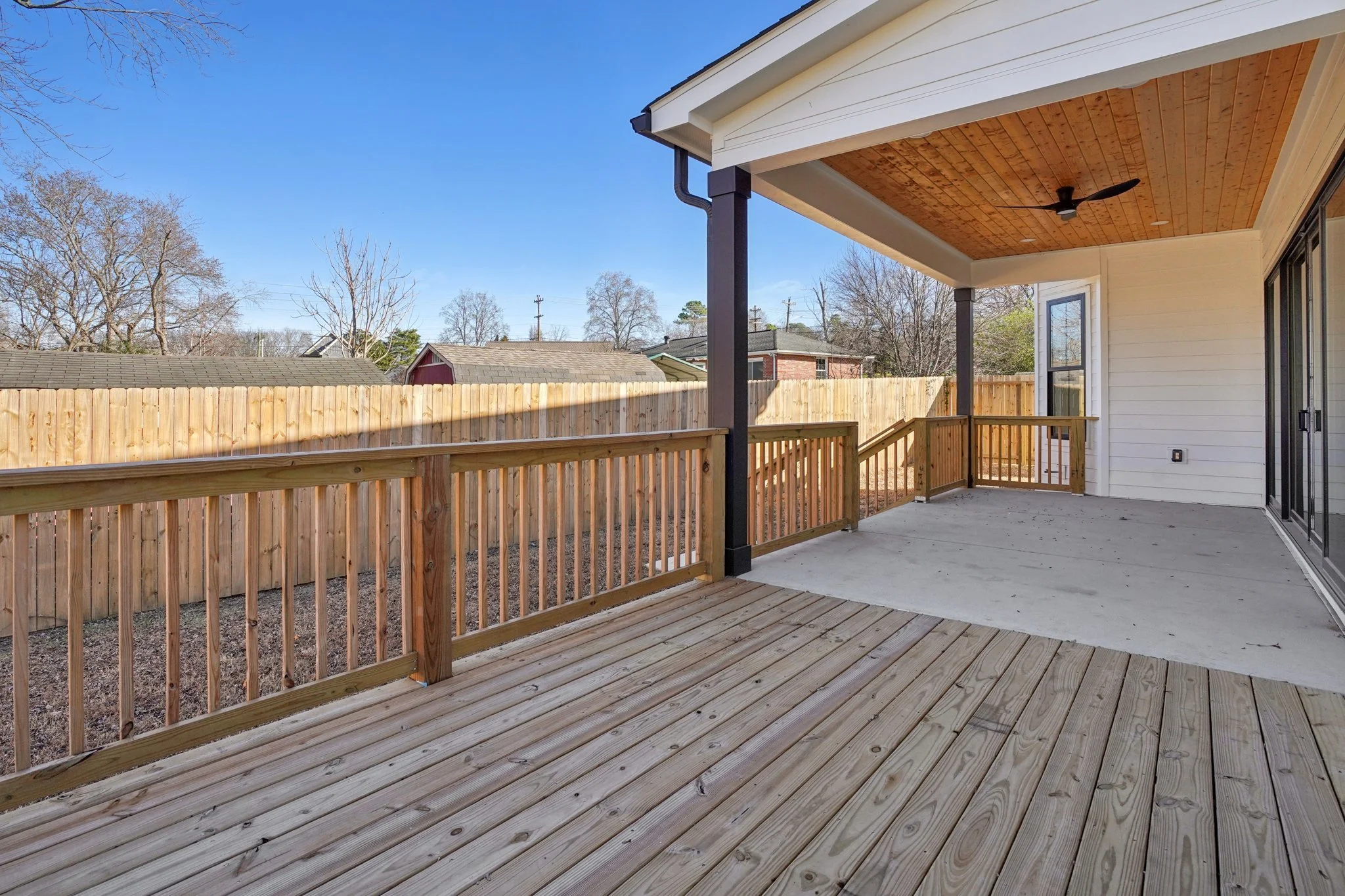 56-web-or-mls-Watsonwood Dr-S2711-054.jpg