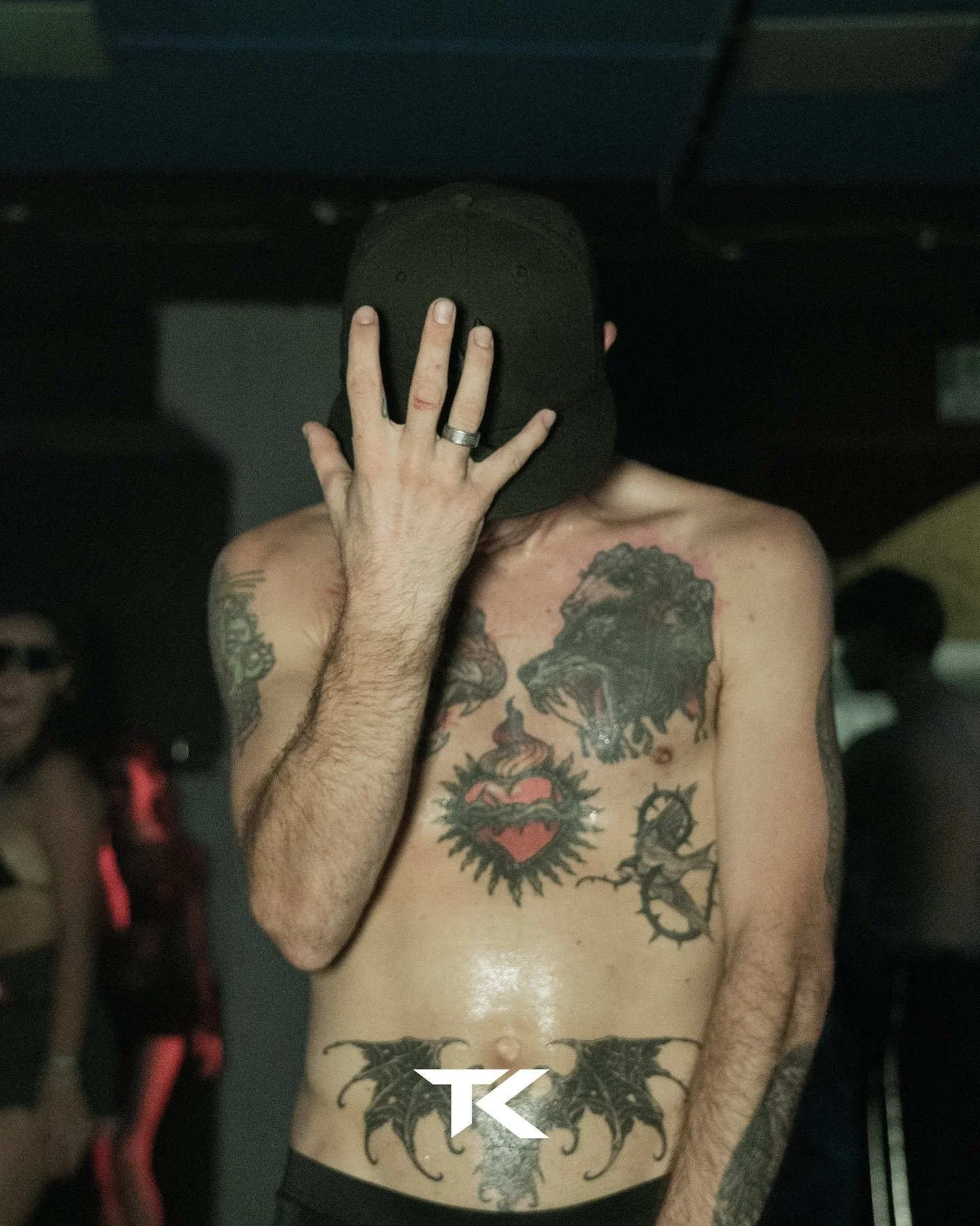 👾𝐅𝐎𝐓𝐎 𝟗 𝐀𝐆𝐎𝐒𝐓𝐎👾
𝗣𝗔𝗥𝗧𝗘 𝟭

Chi era presente al 𝗖𝗥𝗔𝗭𝗬 𝗙𝗥𝗘𝗘 𝗖𝗢𝗡𝗦𝗢𝗟𝗘 sa bene della follia che si &egrave; scatenata durante la serata.

Questa &egrave; solo la prima parte delle folli foto che ha fatto @sonocerrez , che 