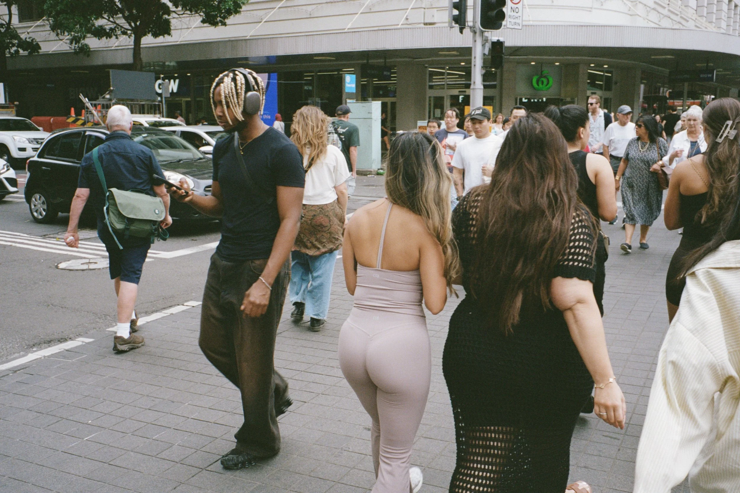 SYDNEY_Joel-7.jpg