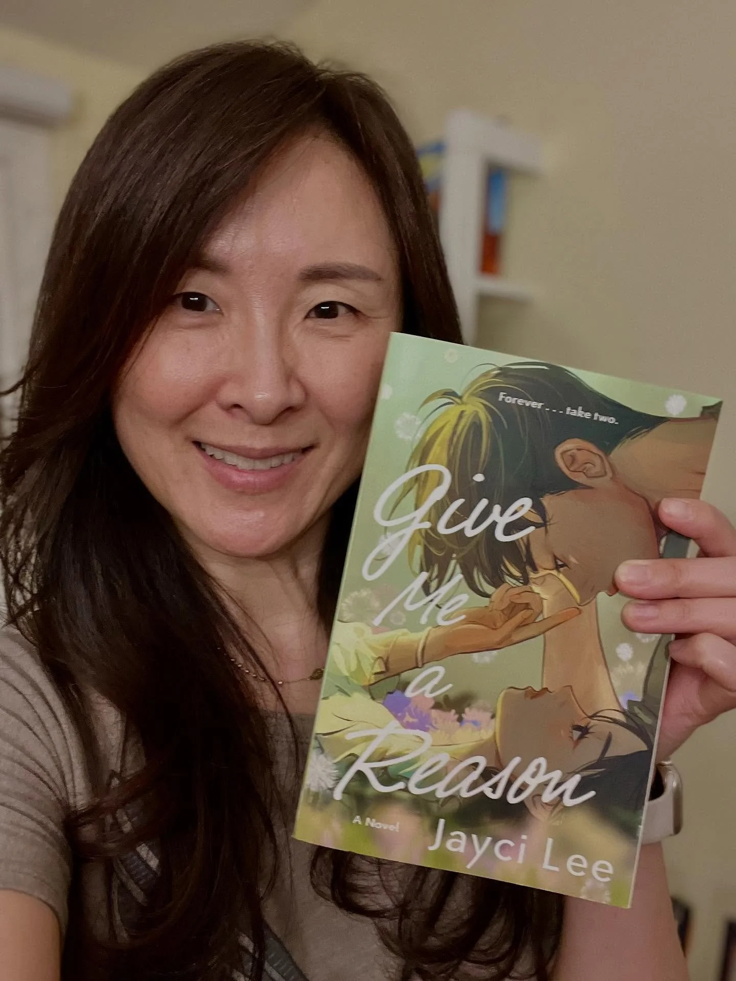 Who needs makeup when you’ve got a pretty book cover? 😍
Don’t look at me. Just stare at the beauty of GIVE ME A REASON.
Haven’t read my modern PERSUASION retelling with Korean American main characters? Did I mention the FMC is a