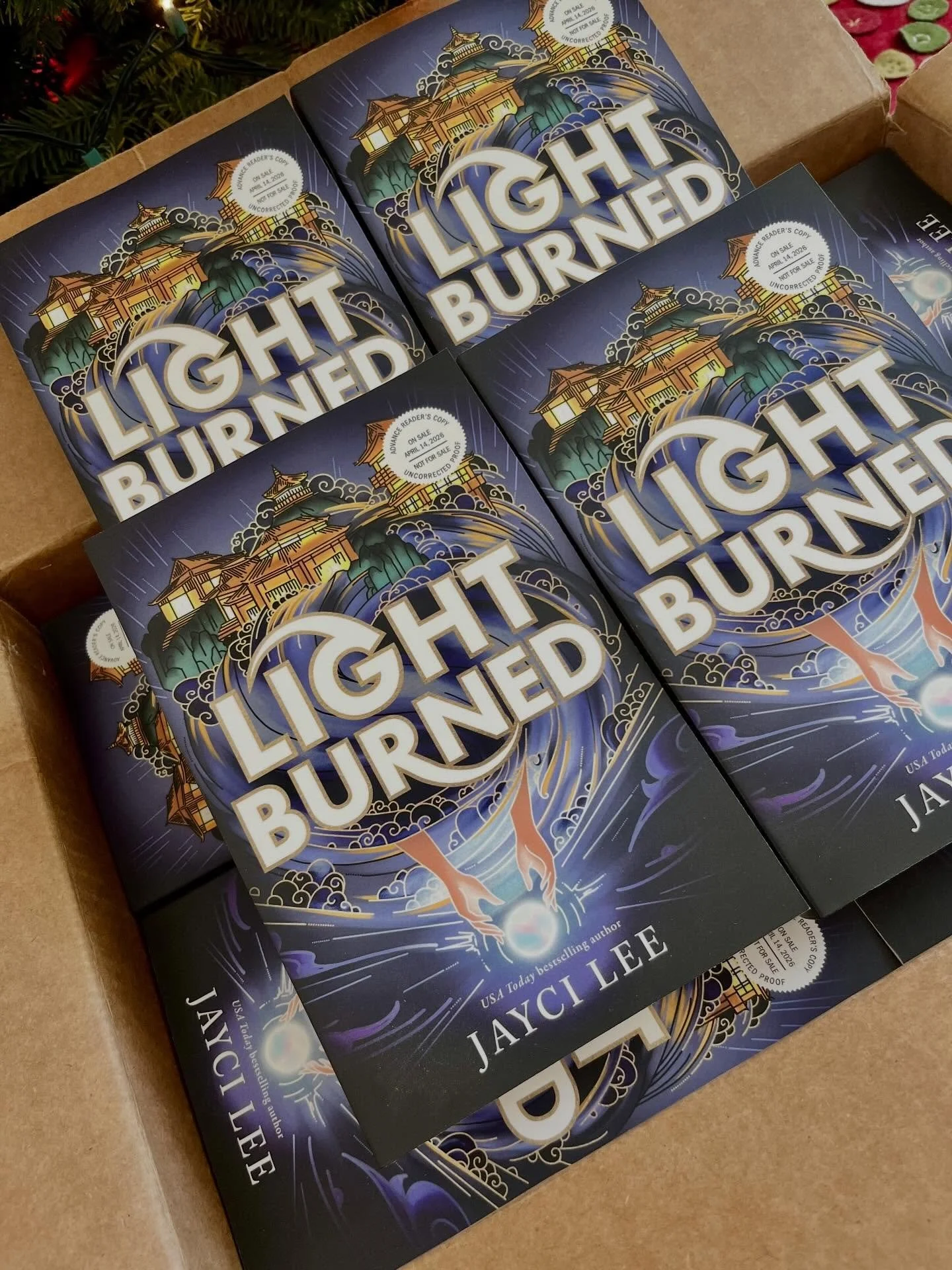 Just had to share how pretty LIGHT BURNED looks, sitting their box. I&rsquo;m dying to send these out to my ARC team, but I cannot brave the post office 3 days before Christmas. 😂 

Meanwhile, here is the back copy to tempt you to preorder 😉

&ldqu