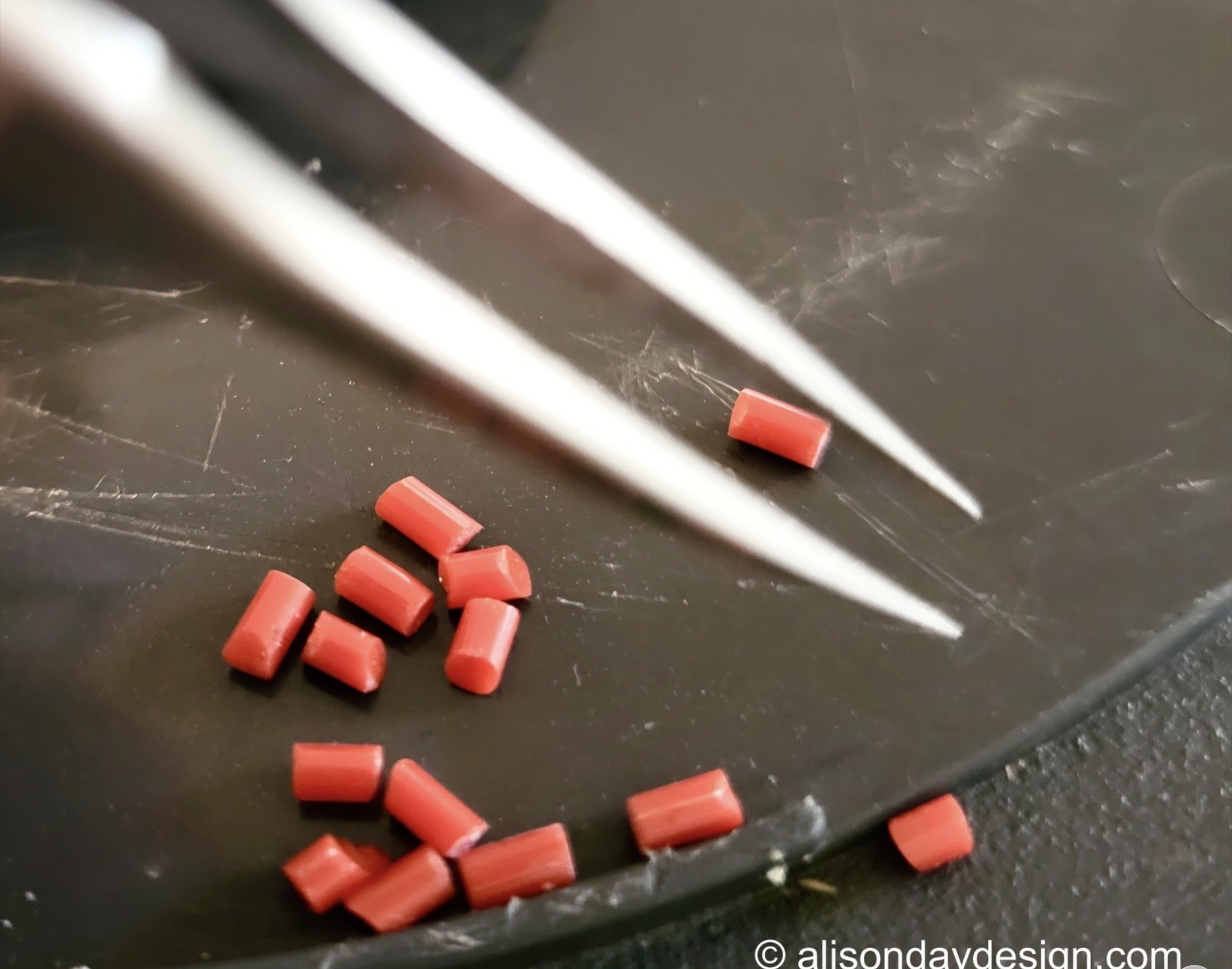 Miniscule filati pieces