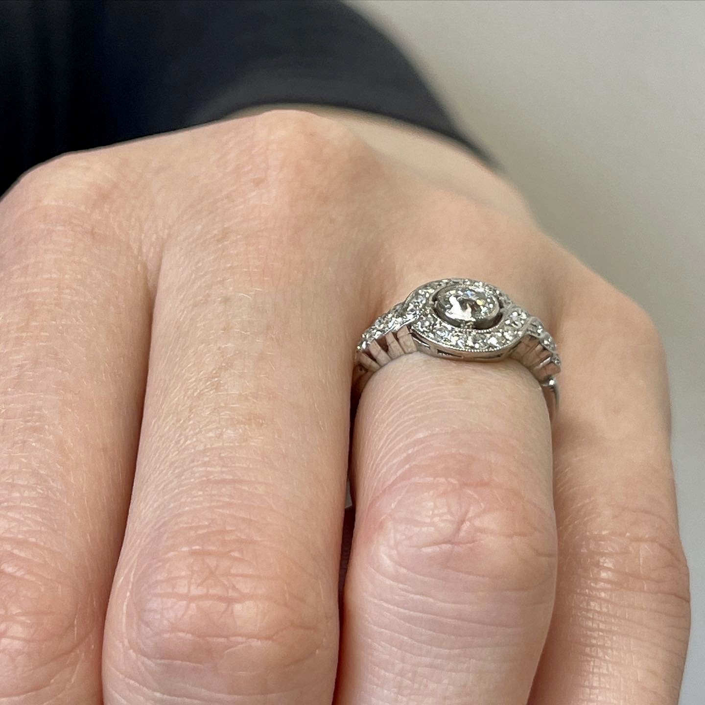 art deco diamond engagement ring