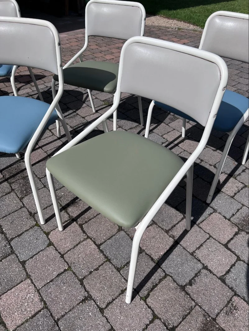 Vervangen zittingen in kunstleder