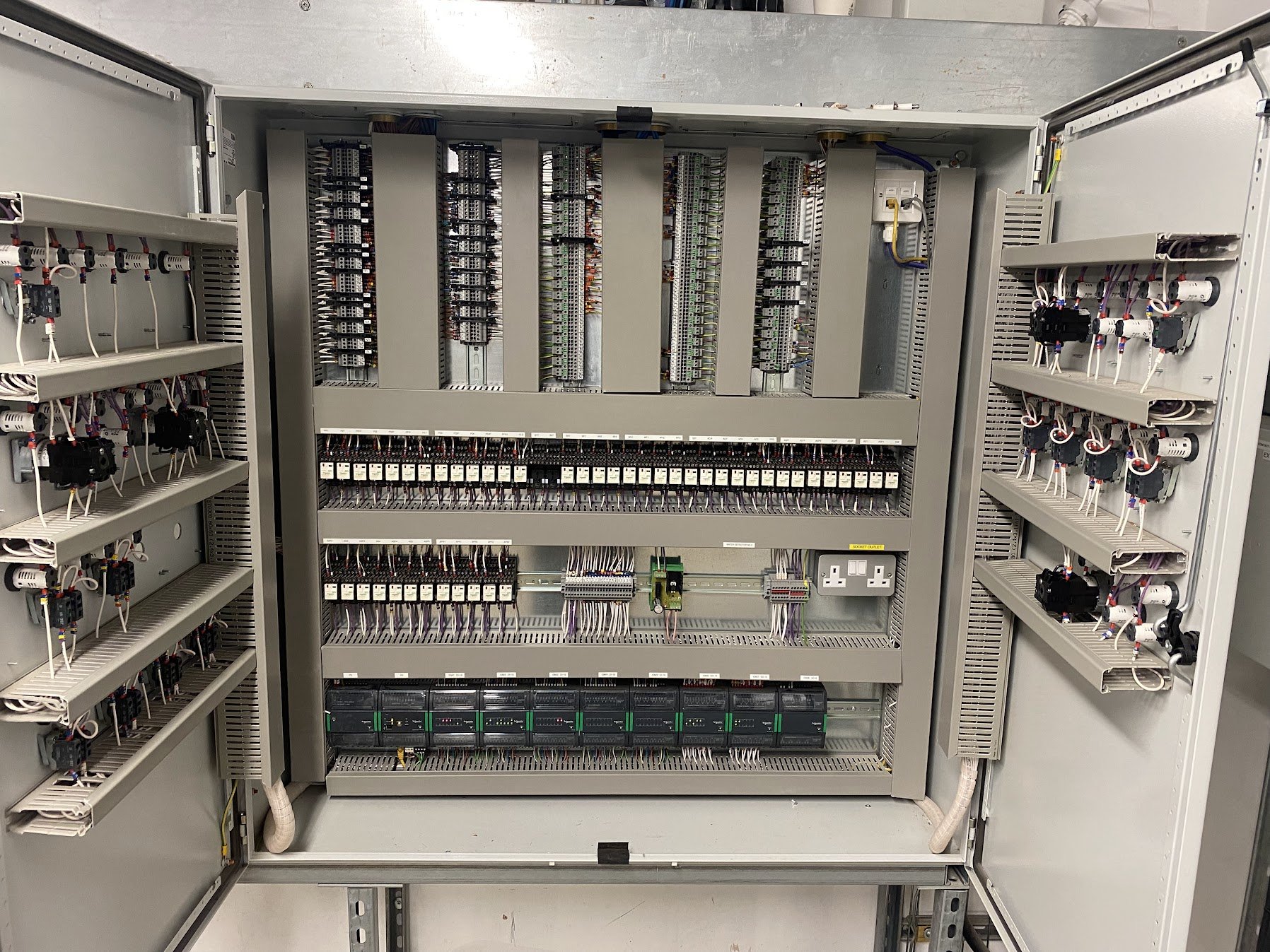 struxureware bms panel.jpg