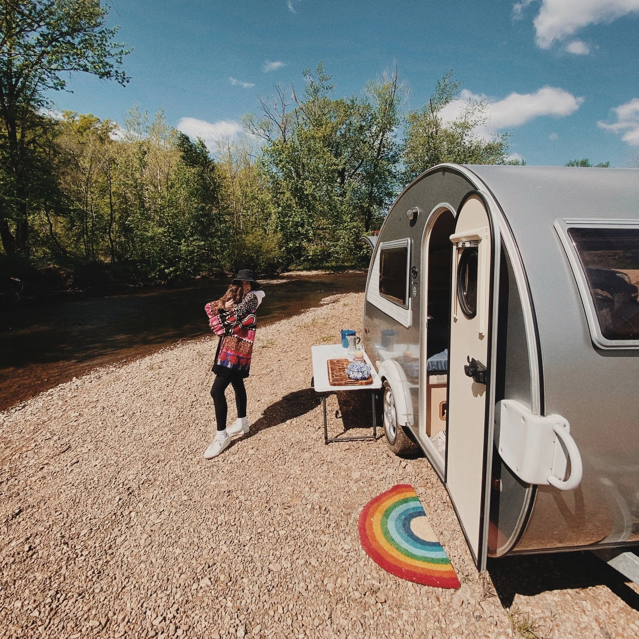 Laura & Lola at Big River with their Tiny T@B Teardrop camper