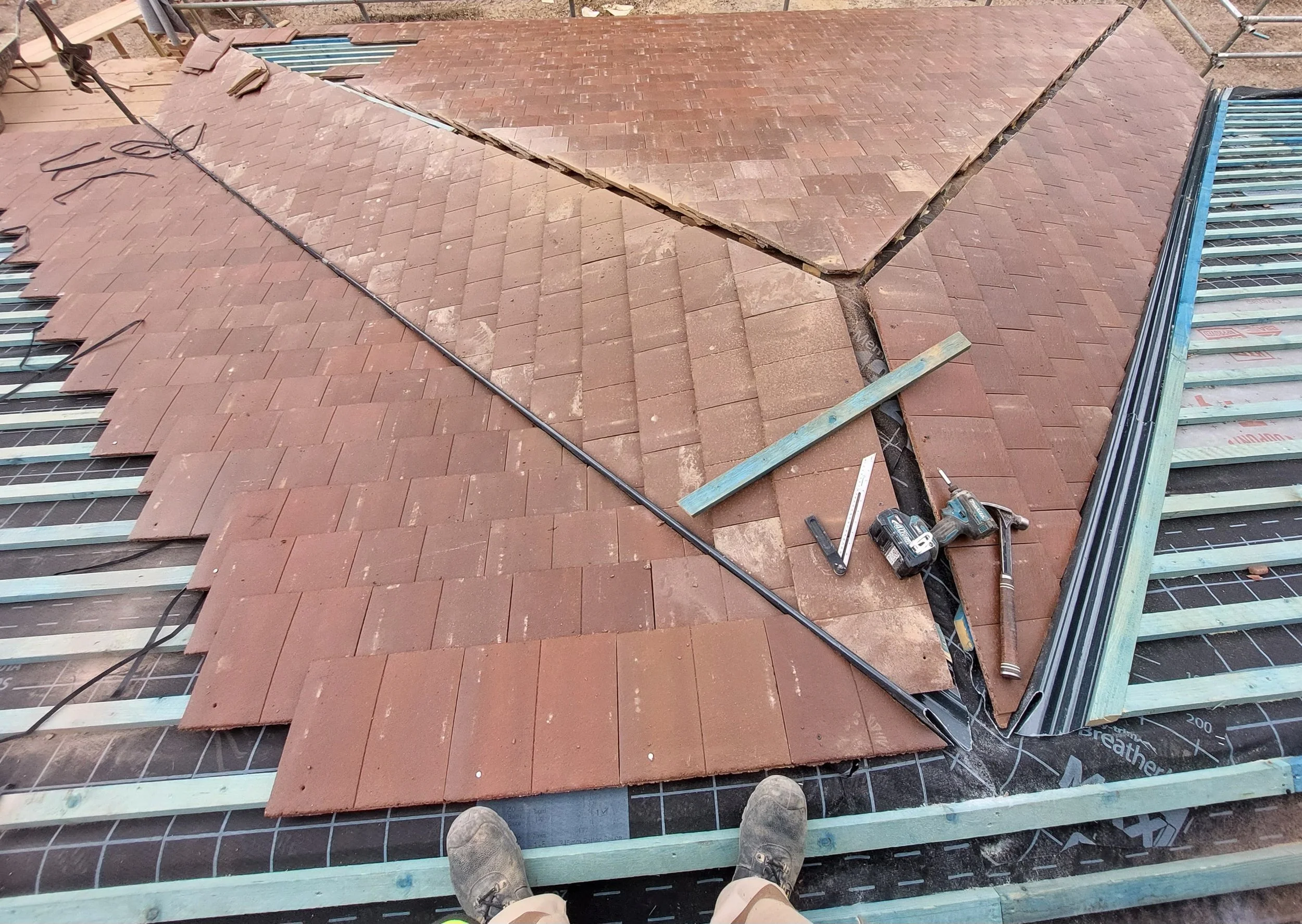 Roofing 1.jpg