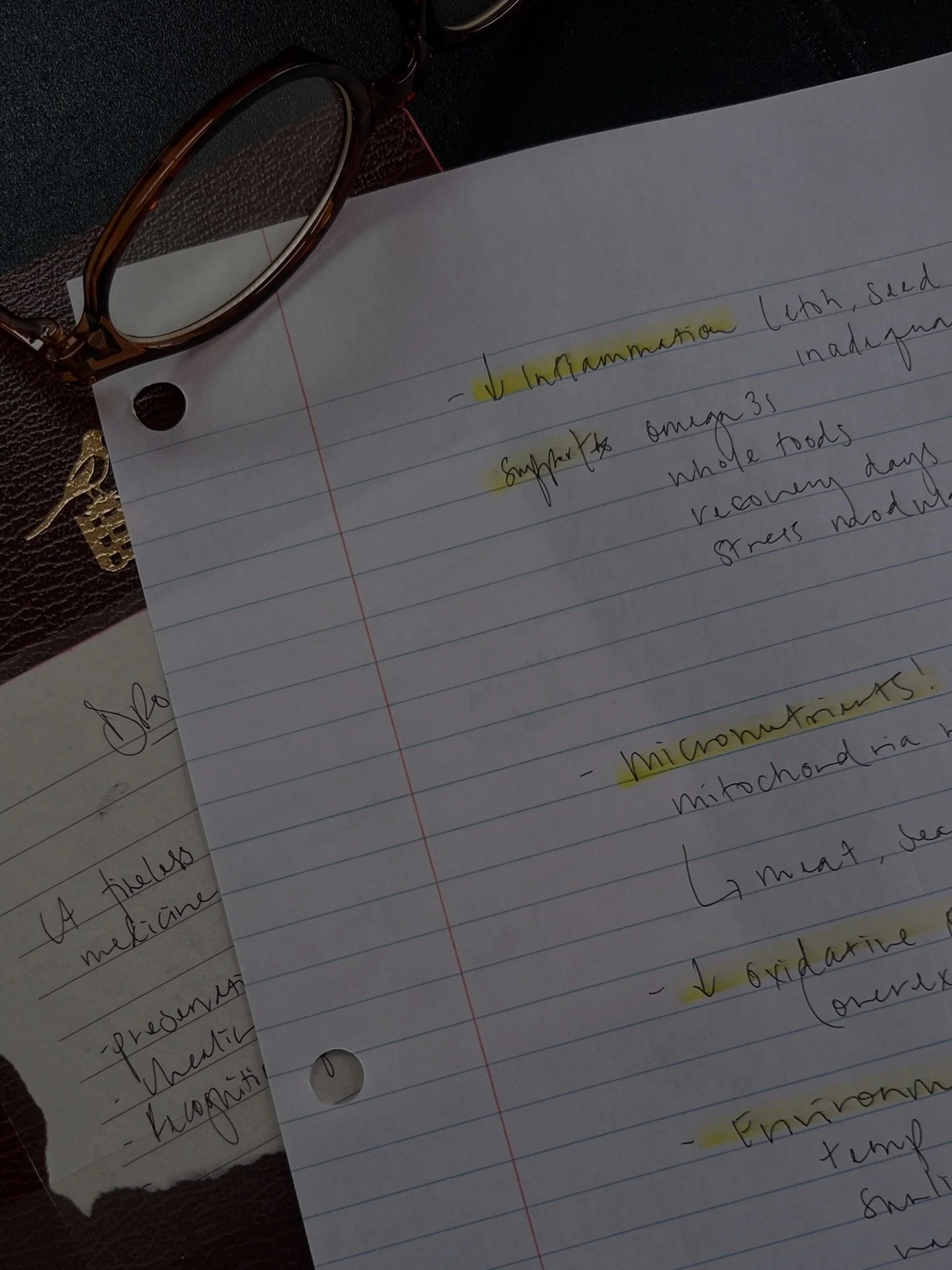 What does a functional approach actually mean?

At its core, a functional approach asks why a symptom exists, not just how to treat it.

We want to instead understand it, recognizing it as a tool. A sign of a deeper issue. A signal pointing toward an