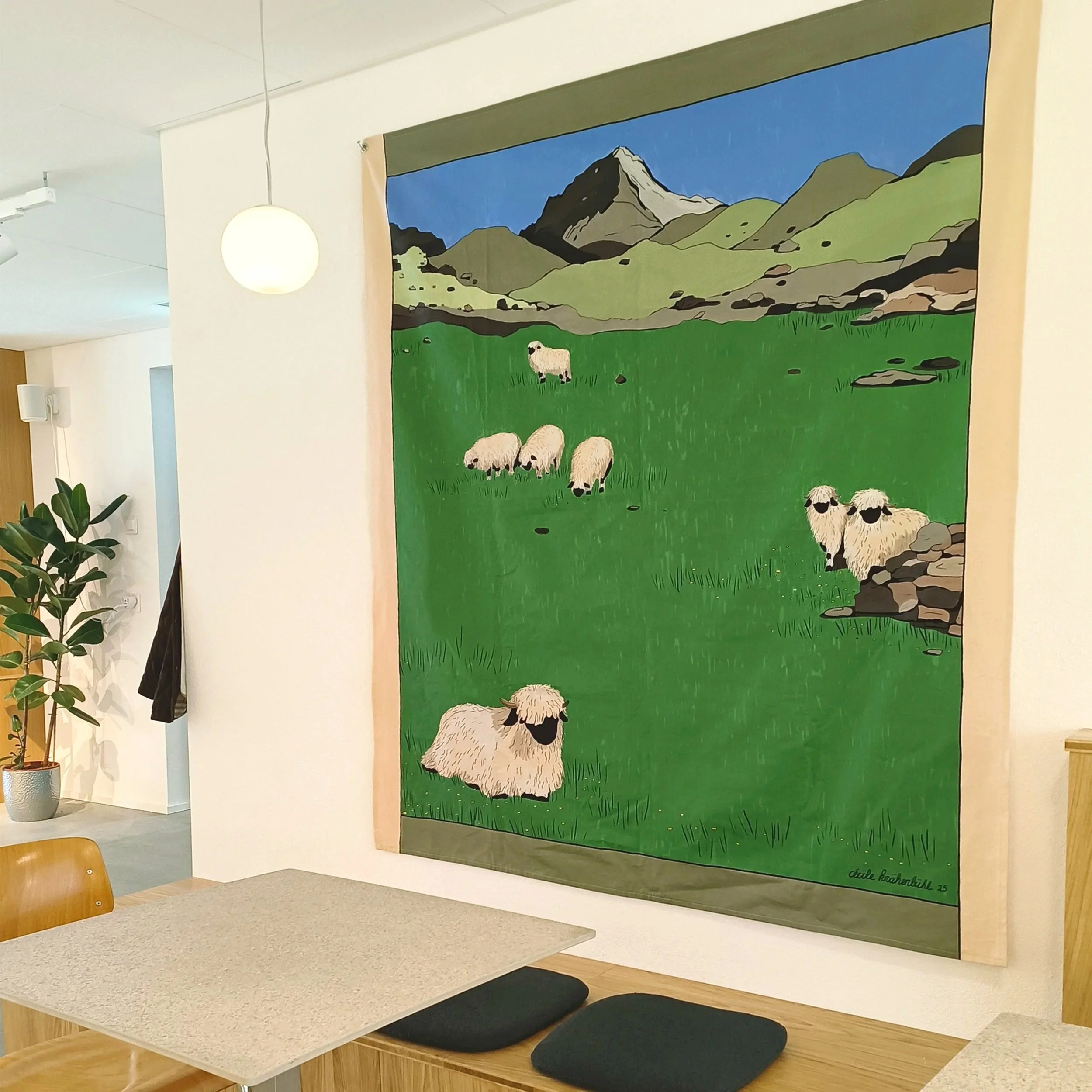 Illustration de moutons à tête noire, imprimé textile par Cécile Krähenbühl