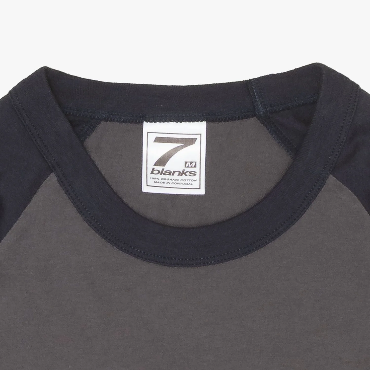 Raglan_LS_Tee_Anthracite_Detail.jpg