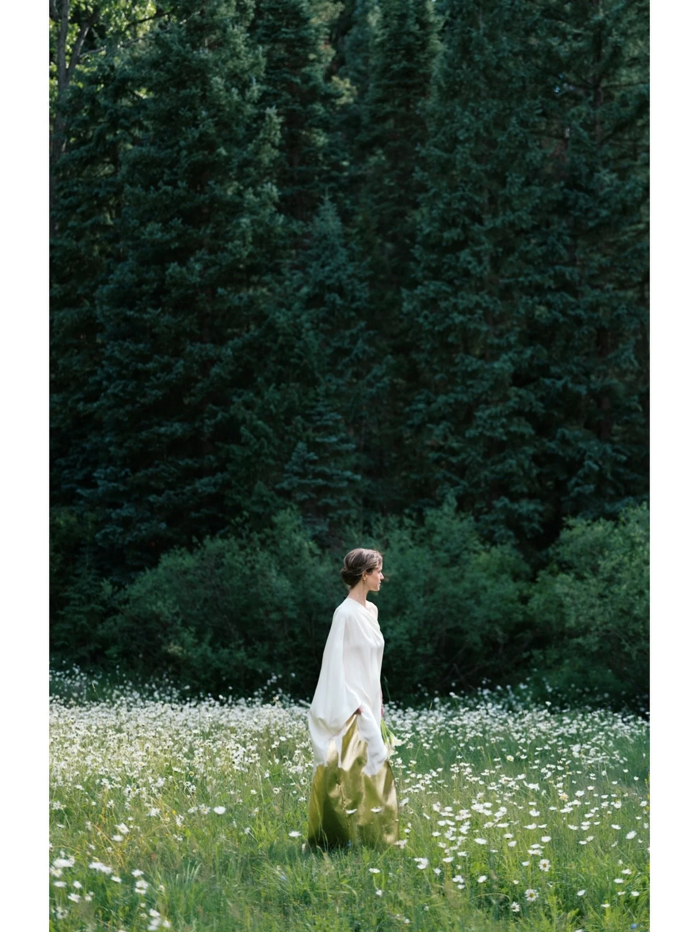 Stefanie.
@duntonhotsprings @heirloomsdesign @tomford