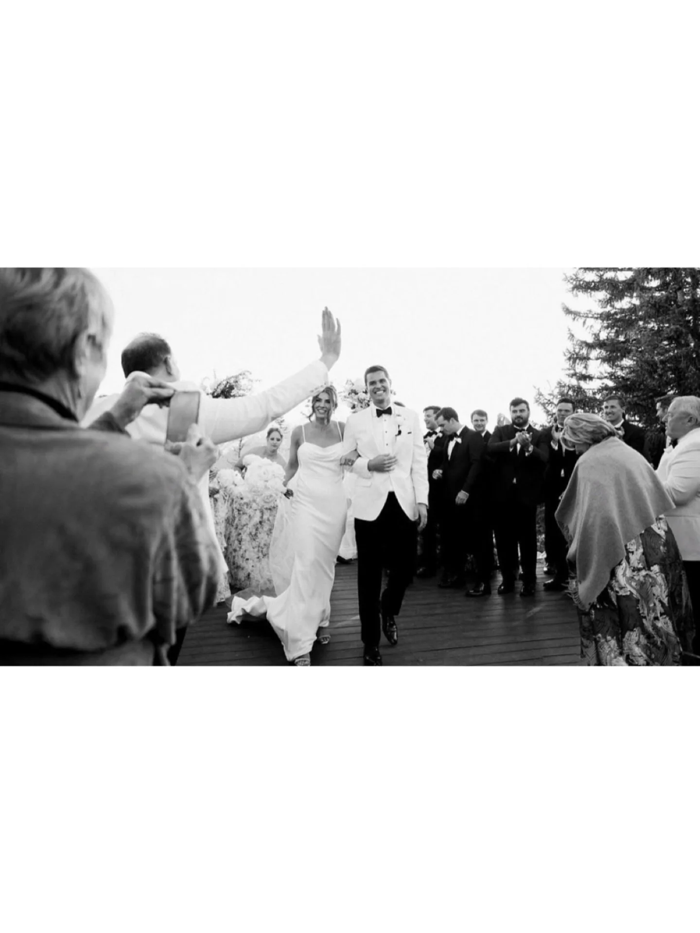 High five from dad!
@bonniewalkerevents @thelittlenell @maddyhunton