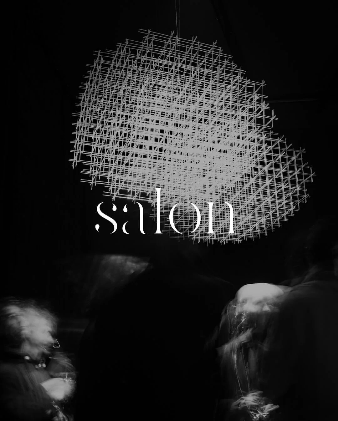 Repost &bull; @salon.noir.art 

Constructed from multiple threads of glass fibre crossing in three dimensions, the complex weave of Cirrus Uni and Cirrus Square appear as one homogeneous structure from the distance. But up close, they unfold into a w