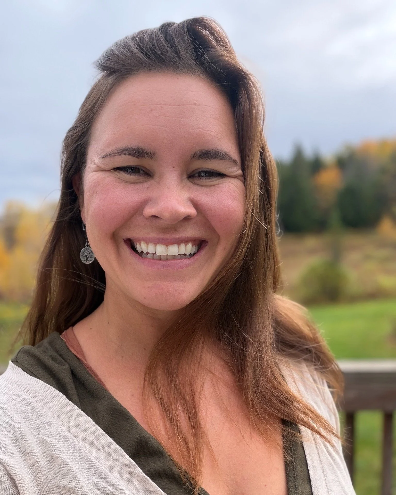 We are so excited to introduce you to Erin Nohl! 🌿✨

Erin's relationship with yoga runs deep. She first learned the practice from her grandmother, who studied under a disciple of Iyengar in the 1970s and is still teaching to this day. That lineage o