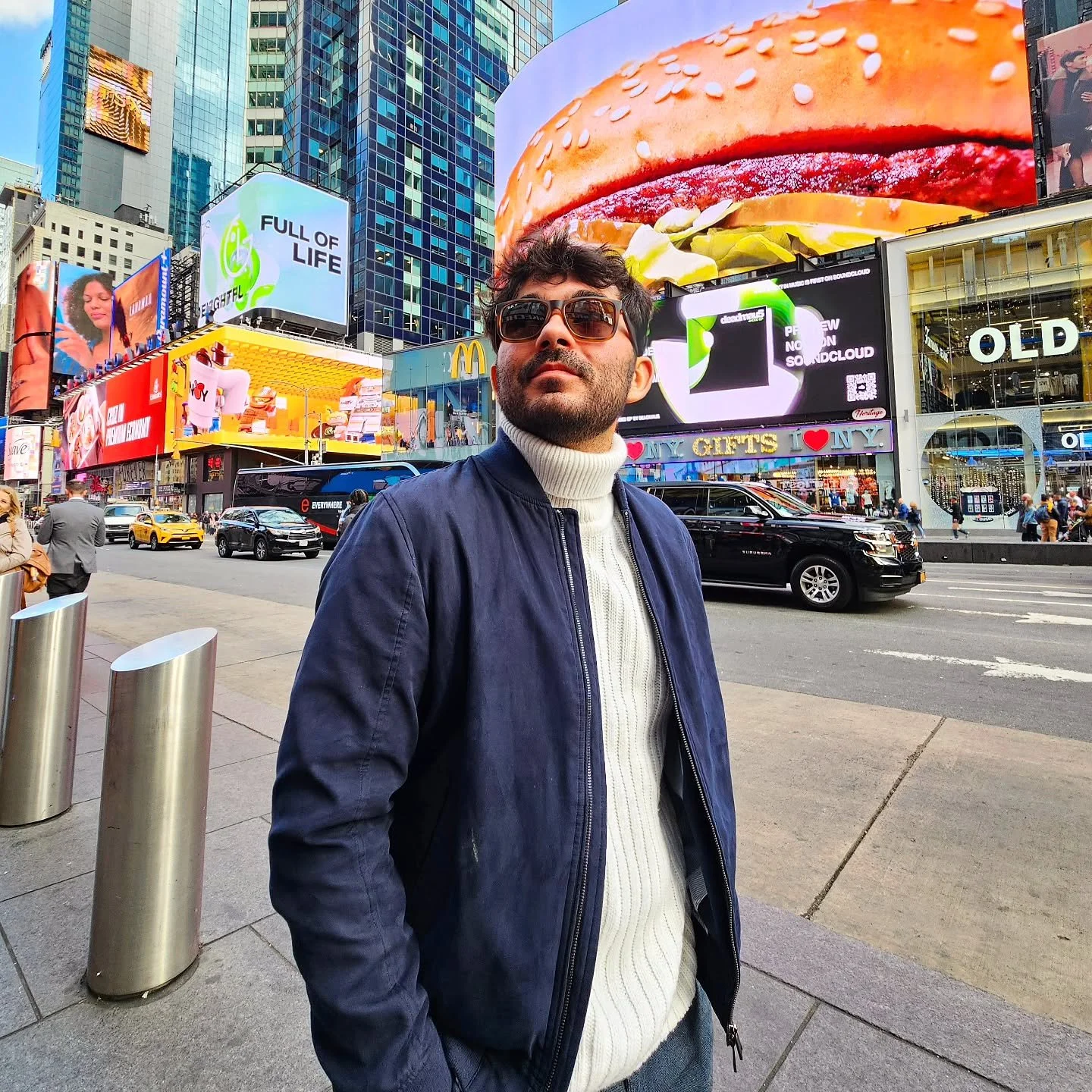And if the city's skyscrapers rise over this island
Would you be glad to see Manhattan for once?

Ultima, ma non per importanza, la foto di Balto.

#newyork