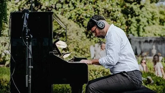 Il mio primo silent concert, nella splendida cornice del Jardim Bordallo Pinheiro.

Grazie per questa bellissima esperienza!

 @pianocitylisboa @carmelodigennaro