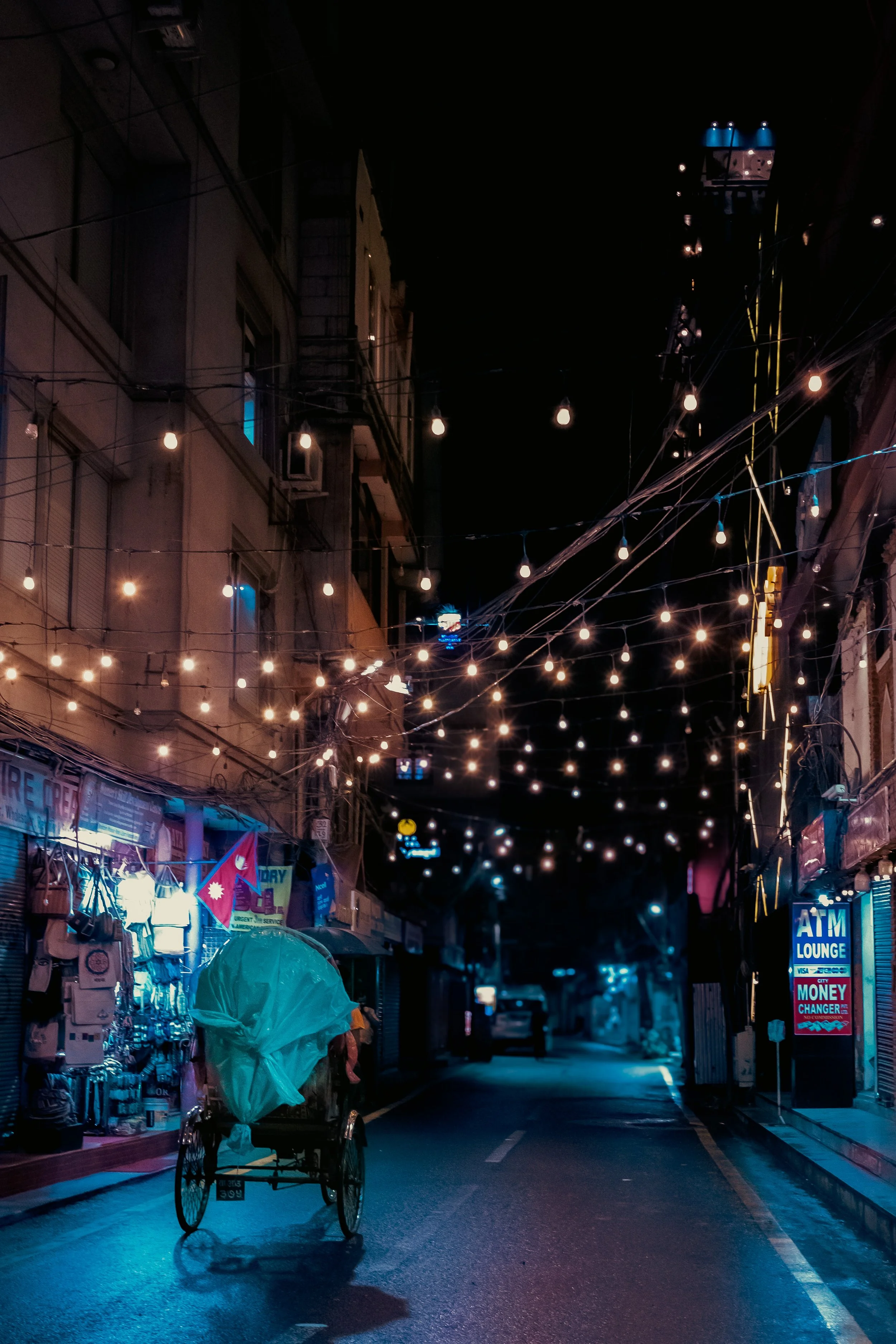 Fujifilm X100F, 23mm
1/125 sec, f/4.0, ISO12800