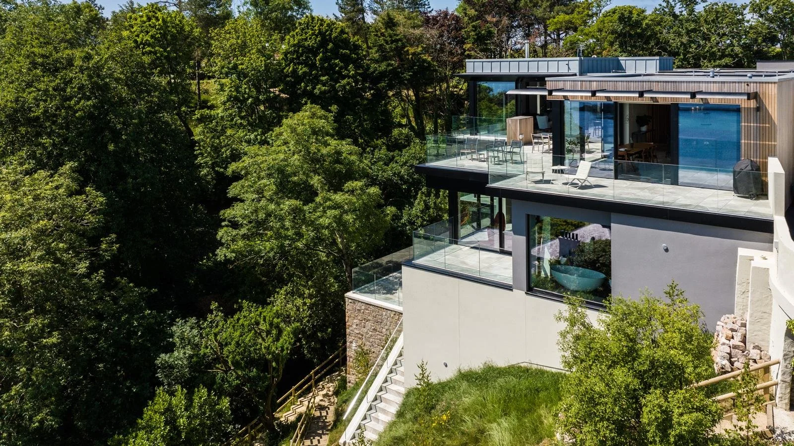 WhatsApp Image 2025-01-05 at 17.50.16 (12).jpeg