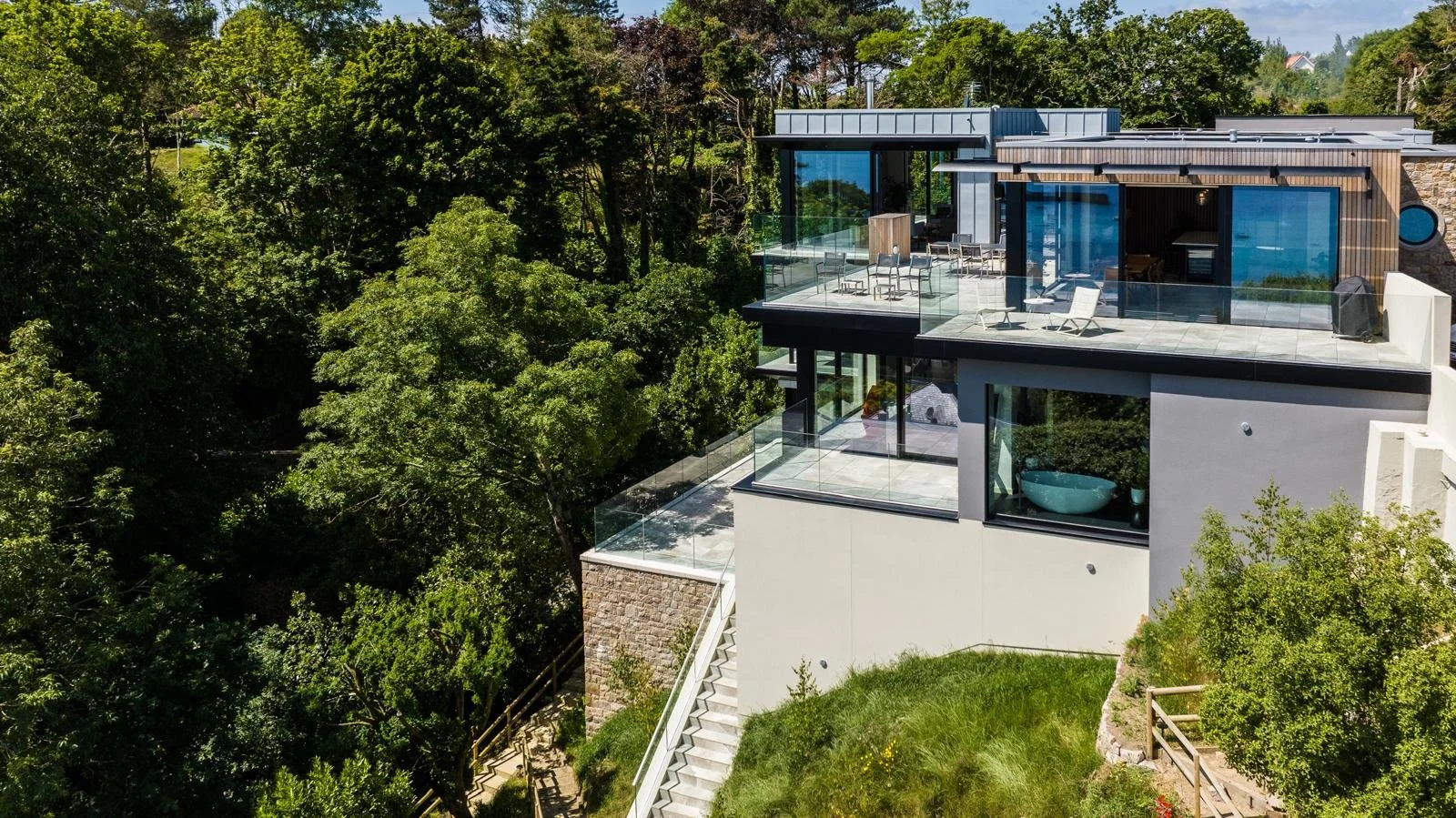 WhatsApp Image 2025-01-05 at 17.50.18 (4).jpeg