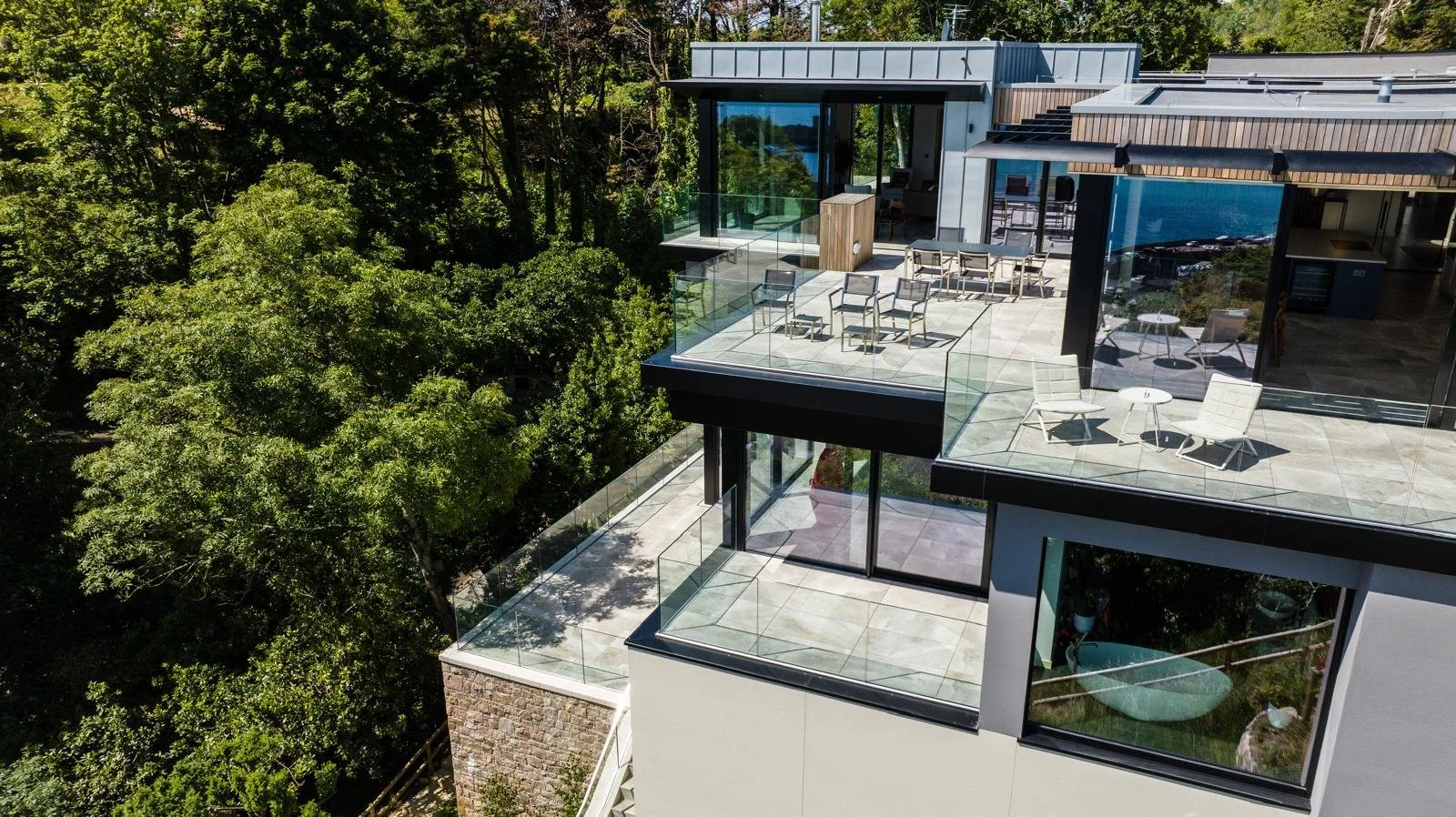 WhatsApp Image 2025-01-05 at 17.49.19.jpeg