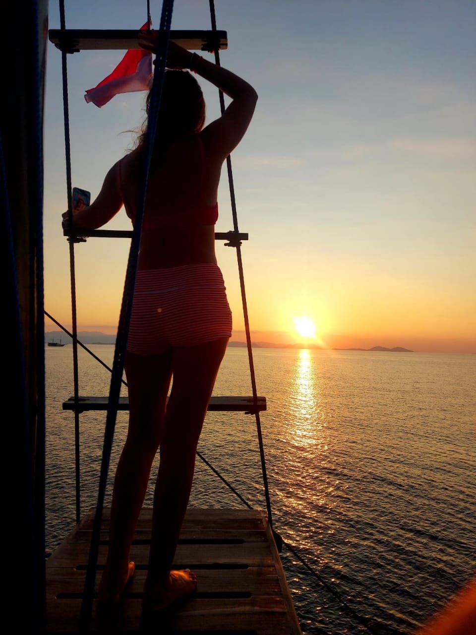 Komodo Liveaboard Season Is ON – What No One Tells You
