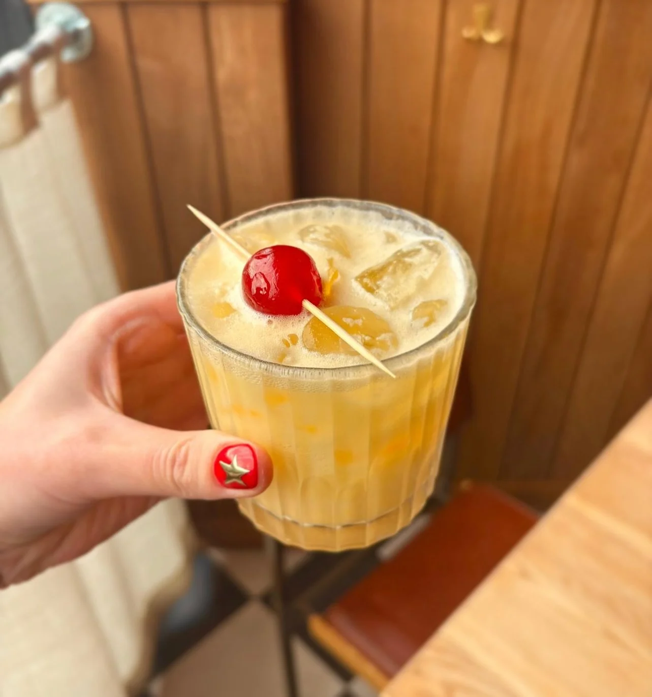 21.11.25. A Christmas cocky or two? 

#snowball #burencambridge #christmascocktails #cambridgefoodanddrink #millroadcambridge #christmasatburen #christmasincambridge #cambridgeuk