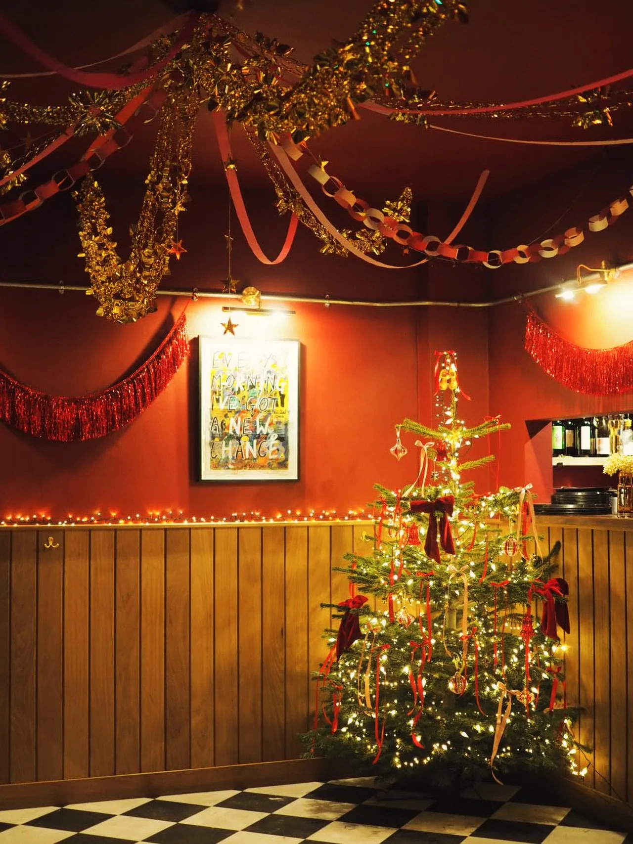 25.11.25. Christmas has arrived at Buren ✨ We are open today for dinner serving our wonderfully festive dishes. Tables available to book via Jamie on 01223 603600 or just swing by. We can&rsquo;t wait to see you! 

#burencambridge #christmasatburen #