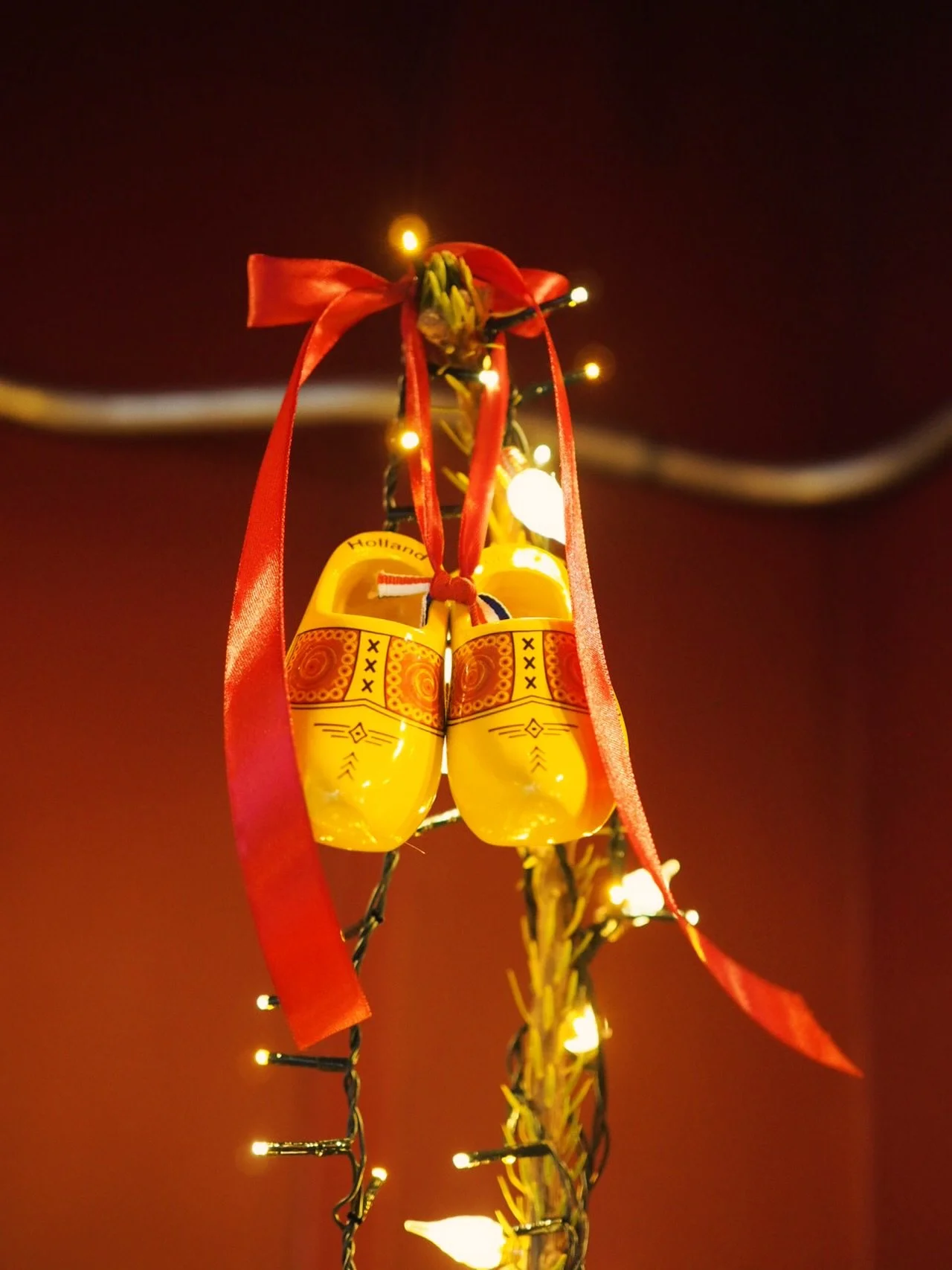 Vrolijk Kerstfeest! 🇳🇱 Merry Christmas! A massive thank you to each and everyone of you who has dined with us since we opened in February. We are now closed for the holidays. Back open on Friday 2nd January for lunch and dinner. See you then! Leo, 