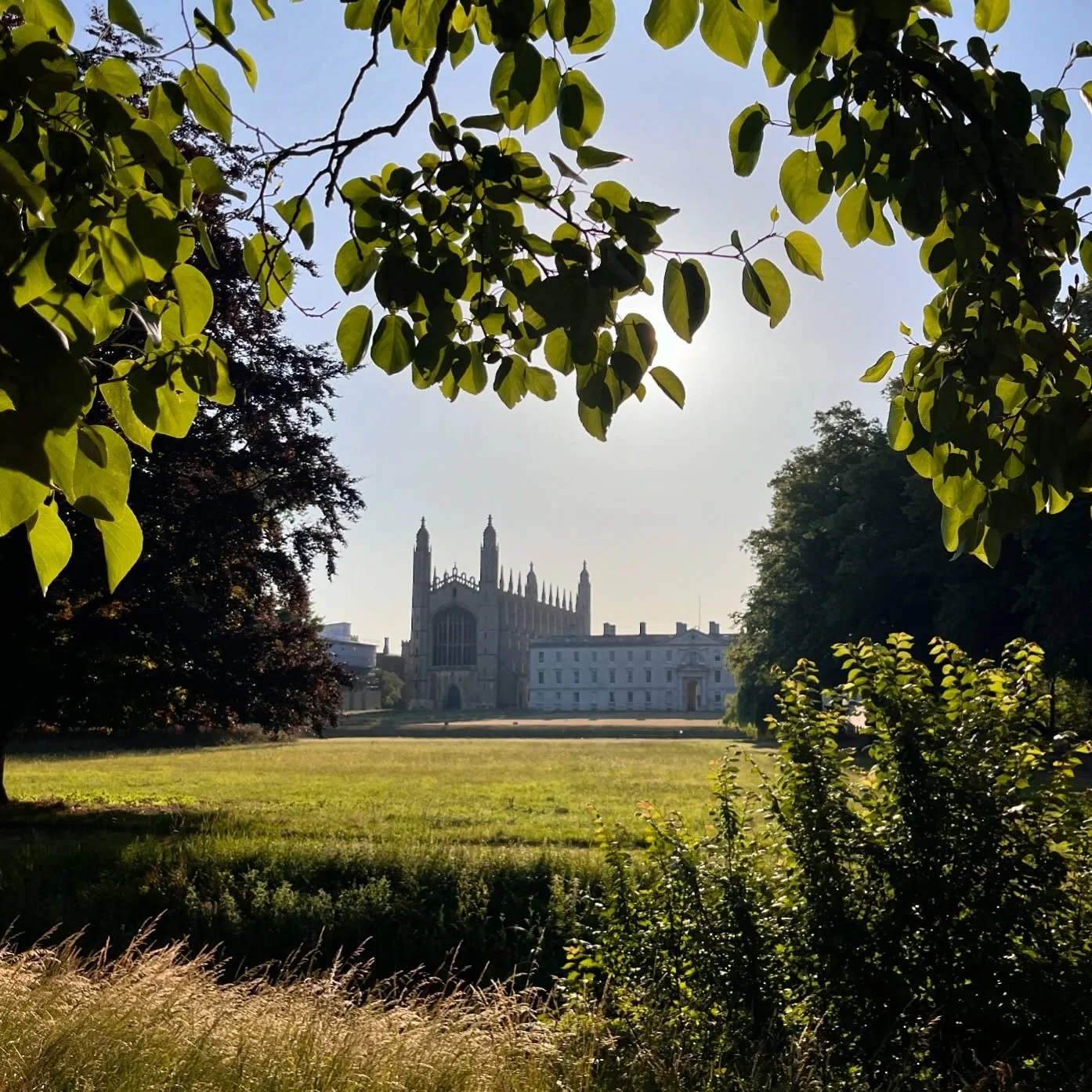 26.3.26. Kings College chapel looking utterly iconic in the sun. We love Cambridge and feel so lucky to call it home. 

#cambridgeuk #kingscollegechapel #kingscollegecambridge #cambridgeshire #cambridgerestaurant