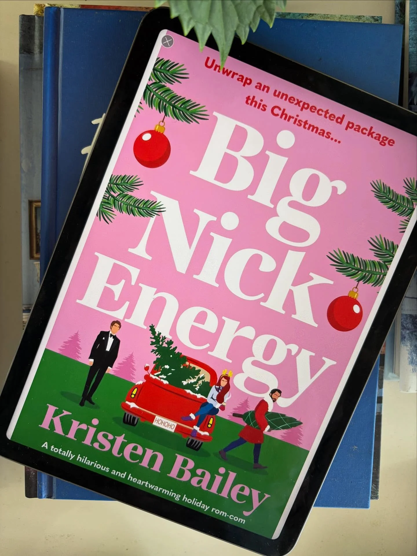 🌟🌟🌟🌟🌟 BIG NICK ENERGY - Kristen Bailey (ARC read) 

Another terrific Christmas romcom from Kristen Bailey! 

Over the course of a month or so before Christmas, children&rsquo;s book author Kay finds herself involved with two very different Nicks