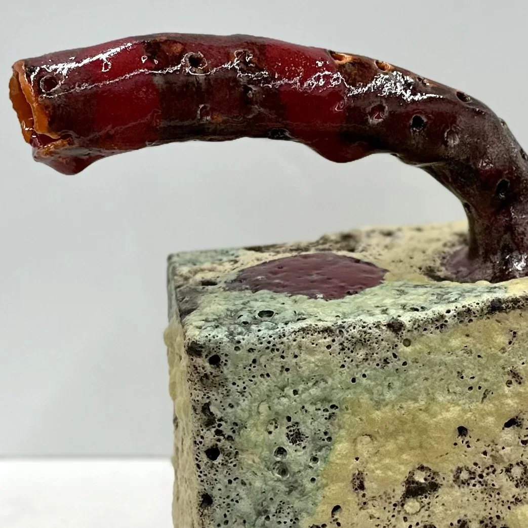 Birschbach_Spouted Lamp_DET.jpg