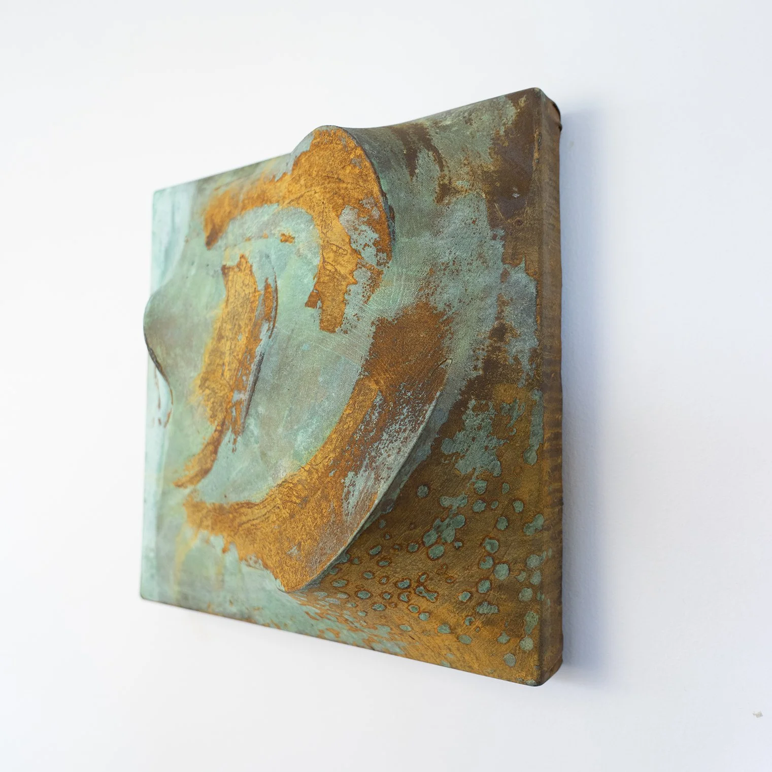 T_Karpowicz_Large Cocoon_7_Side_2.jpg
