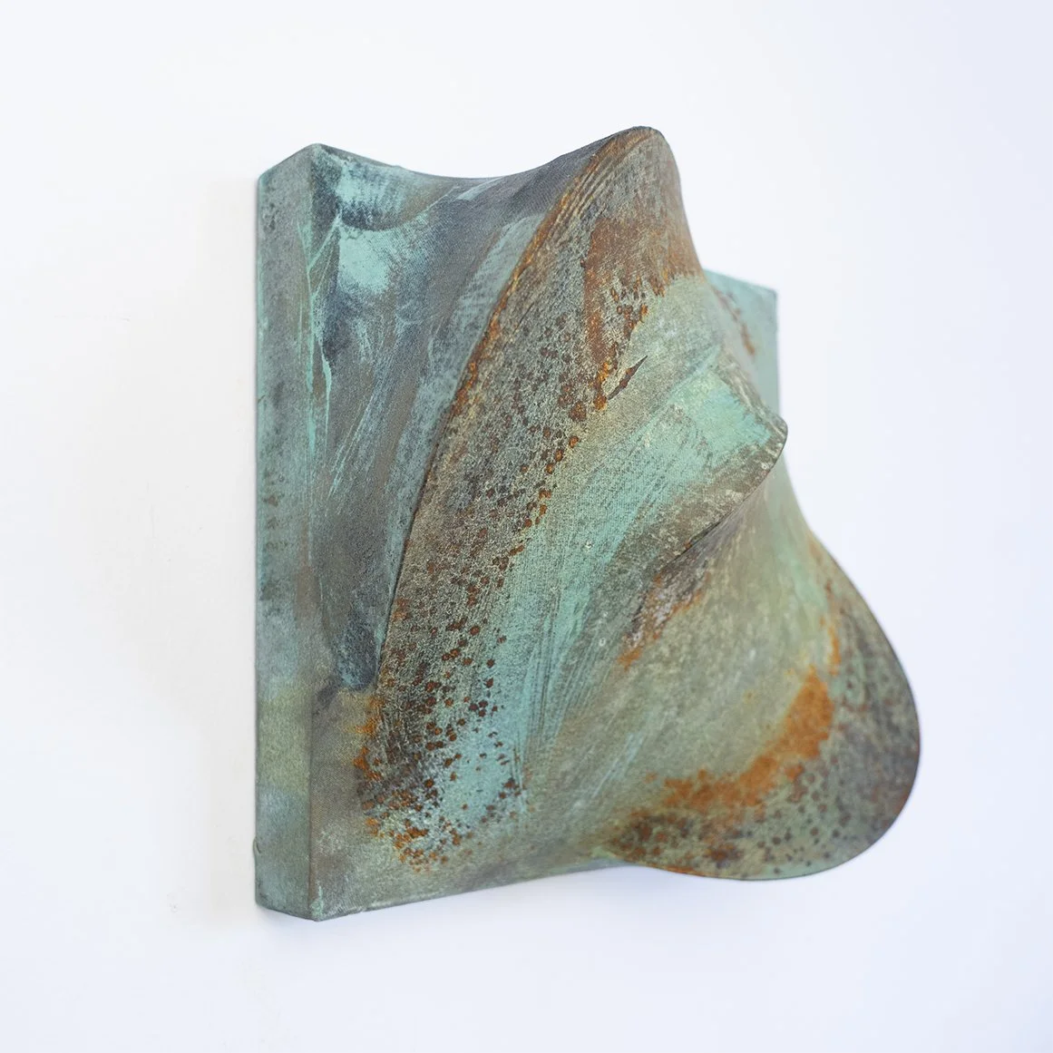 T_Karpowicz_Large Cocoon_11_Side.jpg