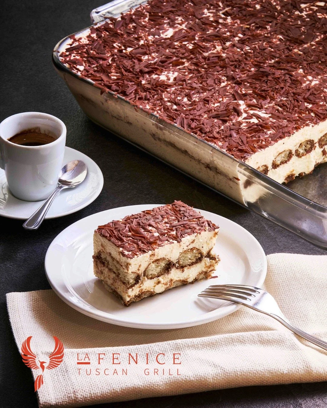 The weekend is the perfect time to slow down, step out of the autumn chill, and simply relax. La Fenice provides a wonderfully cosy retreat for those looking to savour a flawless meal in great company. Guests are invited to settle into the warm dinin