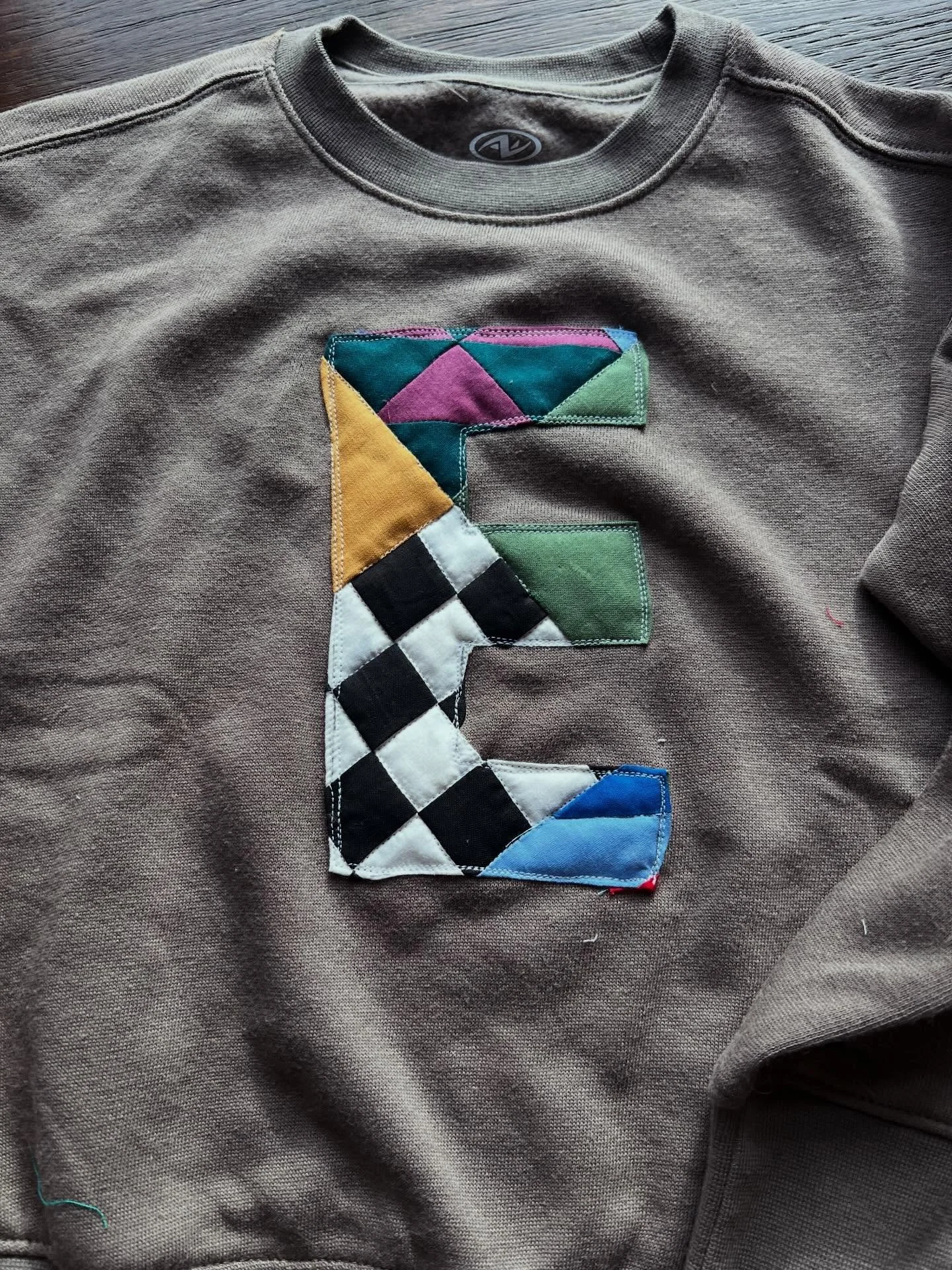 An experiment in color and form, made for the biggest piece of my heart❤️

#sewing #quilting #improvquilting #handmade