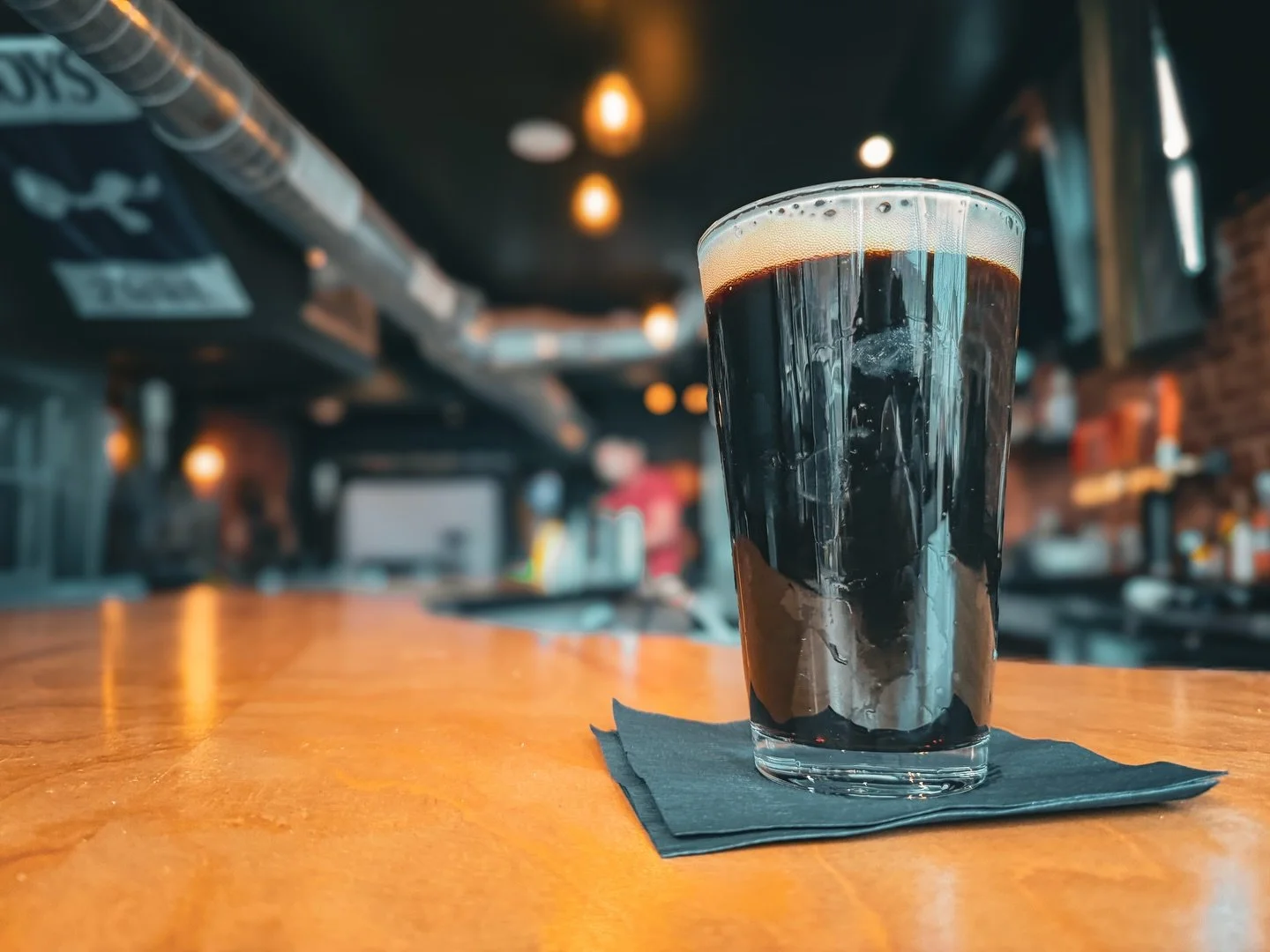 Meet Pop&rsquo;s Porter, our newest addition to the draft lis, and one of the most meaningful brews we&rsquo;ve ever tapped.
6.5% ABV &bull; Rich &bull; Roasty &bull; Winter-perfect

This beer is based on the original homebrew recipe created by the f