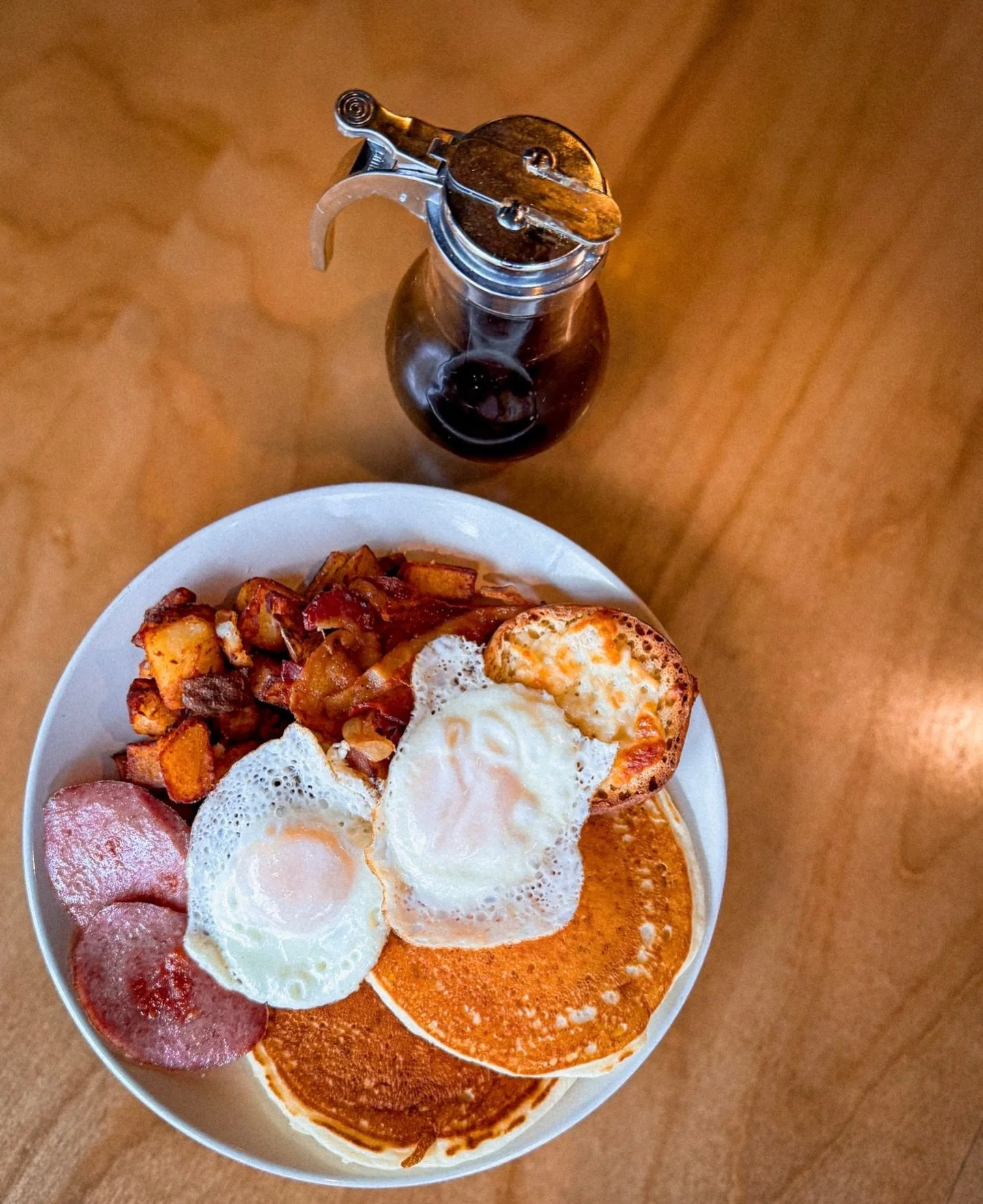 Have you stopped by the Brew Co. for brunch yet? Tell us your favorite brunch item or what you want to see! Our go-to is the Full American Breakfast. It&rsquo;s got everything you need.

Pair it with a morning beer and you&rsquo;ve got a great Sunday