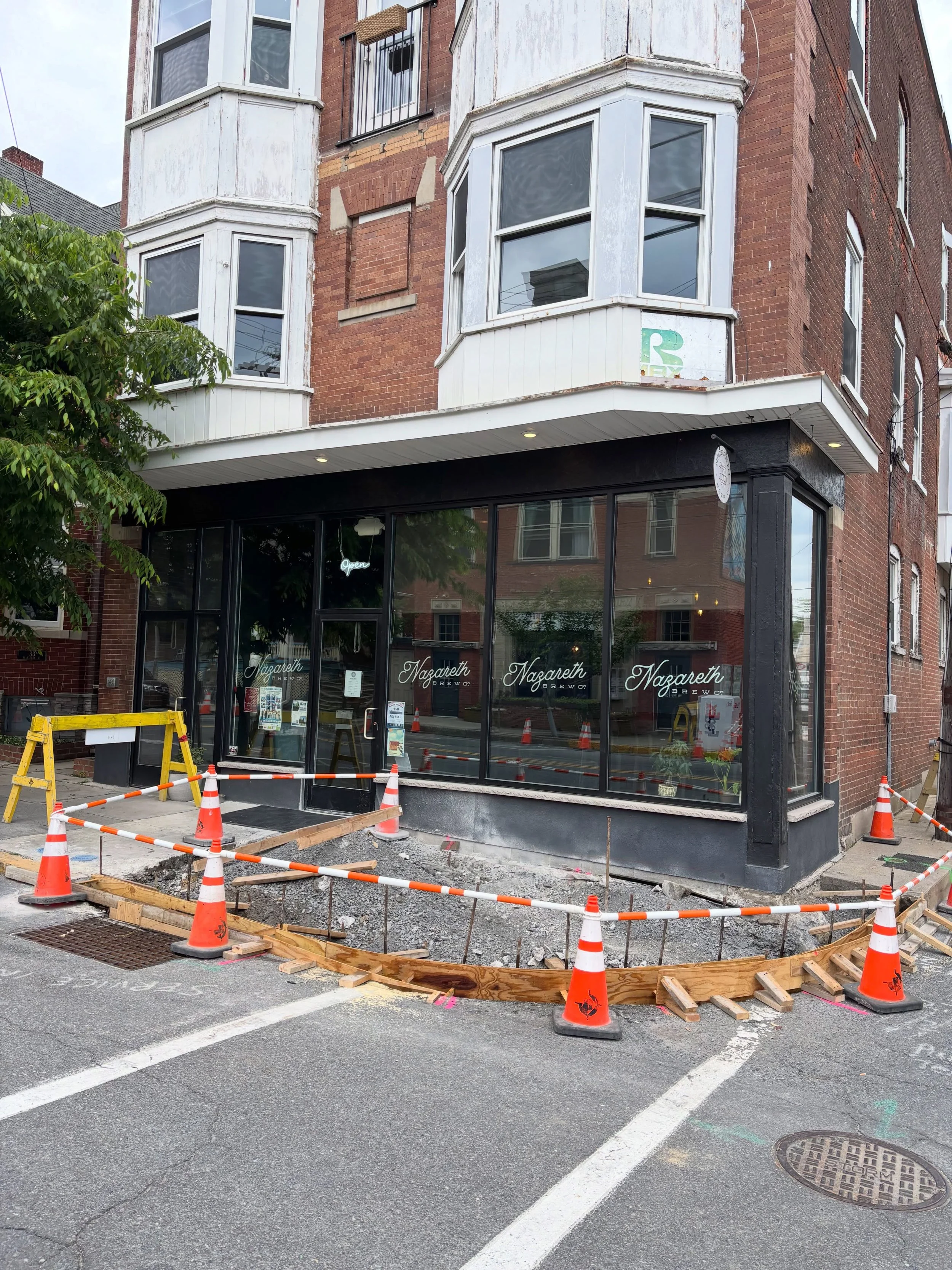 ⚠️If you haven&rsquo;t yet seen&hellip; the sidewalk is getting redone outside our front doors. We&rsquo;re sorry for the inconvenience and would like to remind everyone to be careful entering and exiting the brewery. You can still walk right inside,
